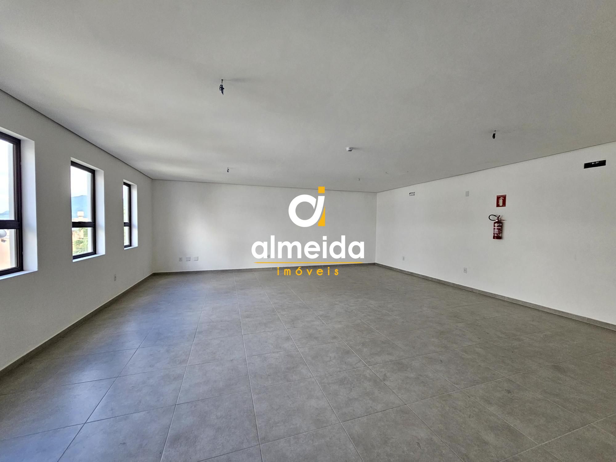 Conjunto Comercial-Sala à venda e aluguel com 14 quartos, 739m² - Foto 58