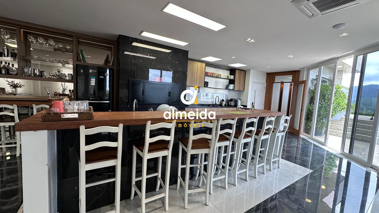 Apartamento alto padrão