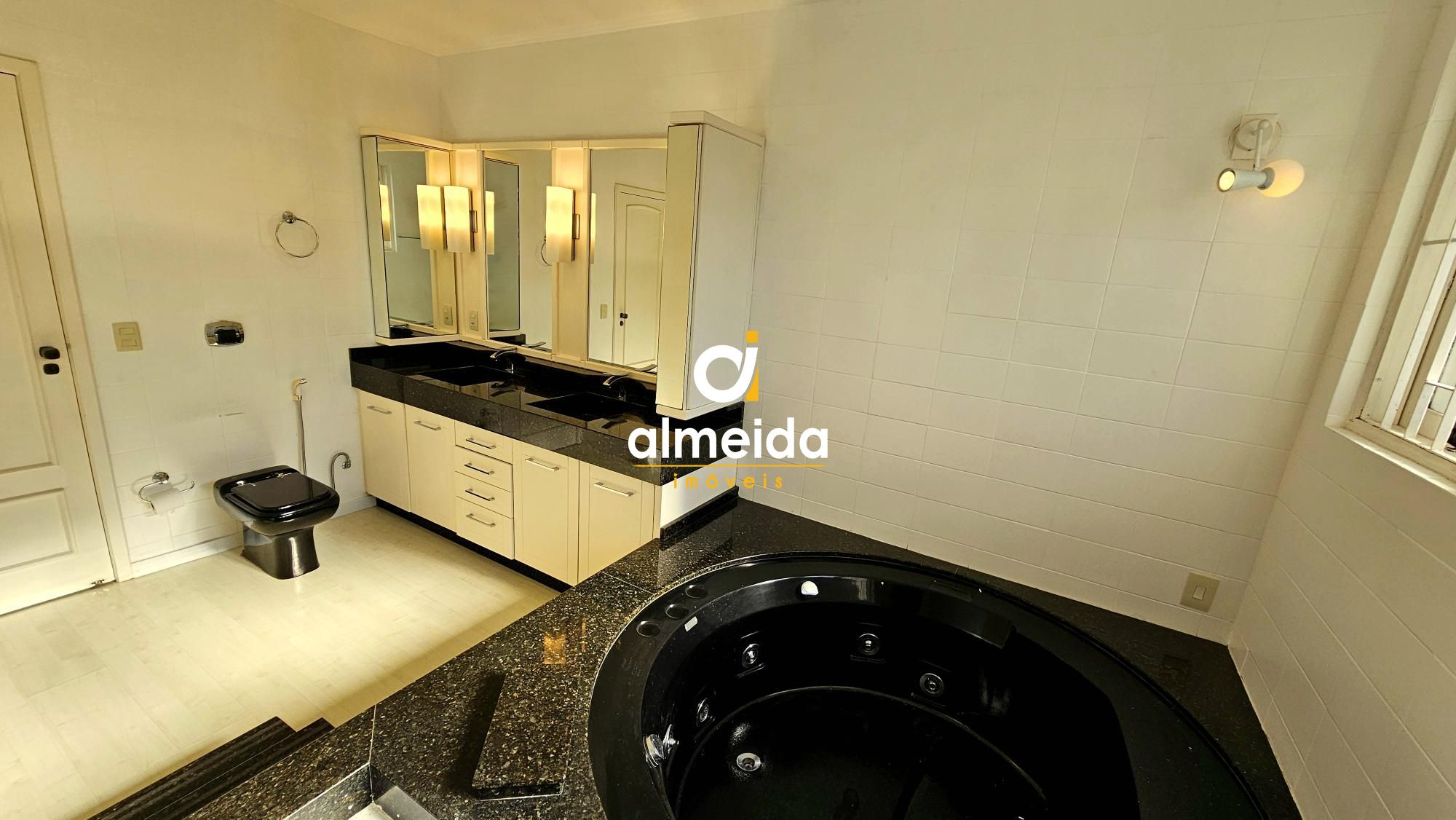 Casa à venda com 4 quartos, 480m² - Foto 47