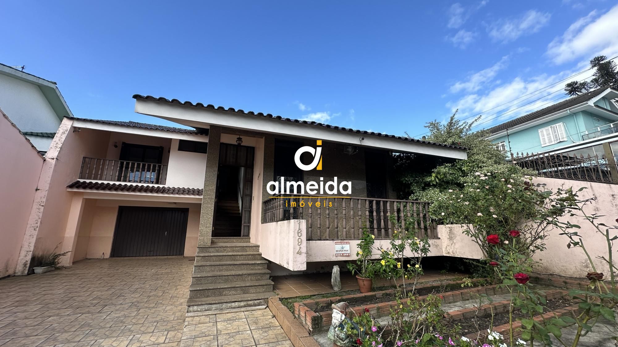 Casa, 3 quartos, 257 m² - Foto 1