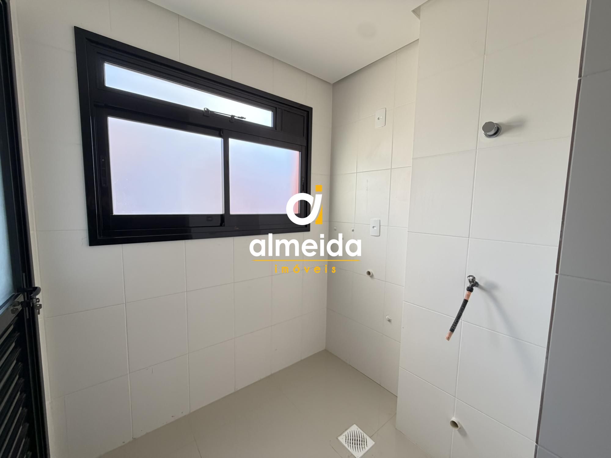 Apartamento 3 dormitórios