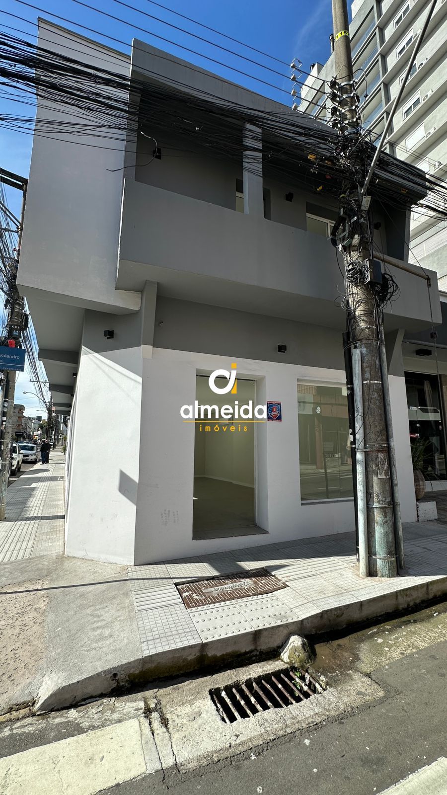 Sala comercial para alugar  no Nossa Senhora de Fátima - Santa Maria, RS. Imóveis