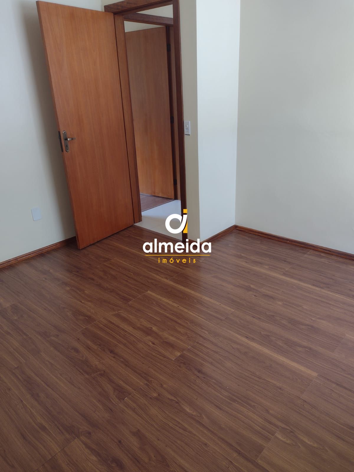 Apartamento à venda com 2 quartos, 61m² - Foto 15