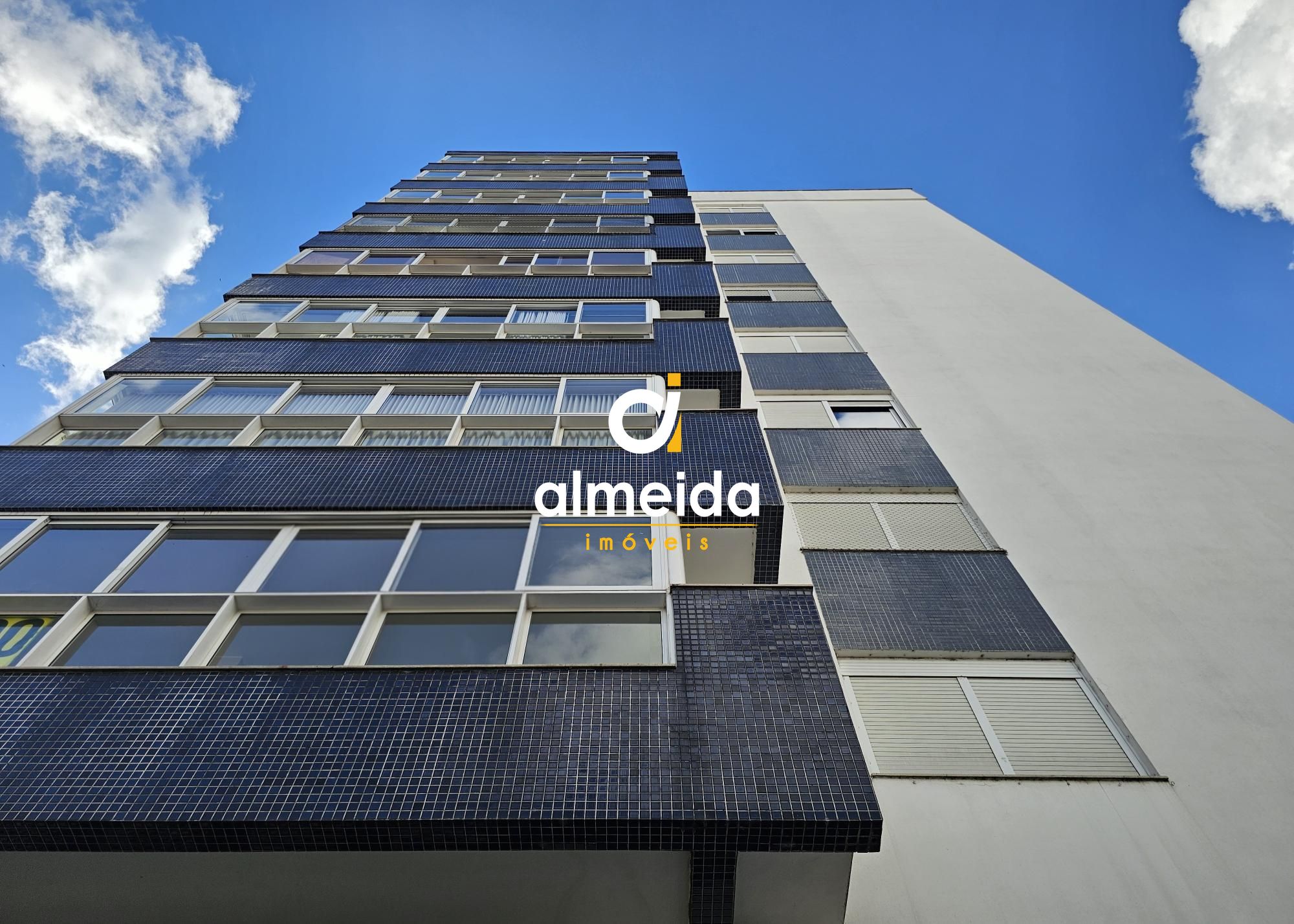 Apartamento 3 dormitorios no centro de santa maria rs.