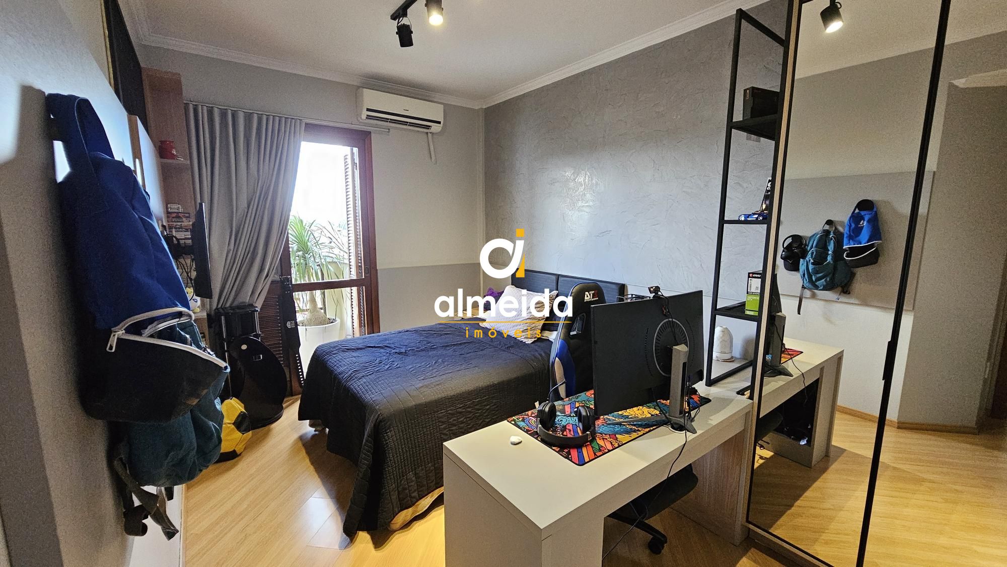 Apartamento à venda com 3 quartos, 137m² - Foto 18