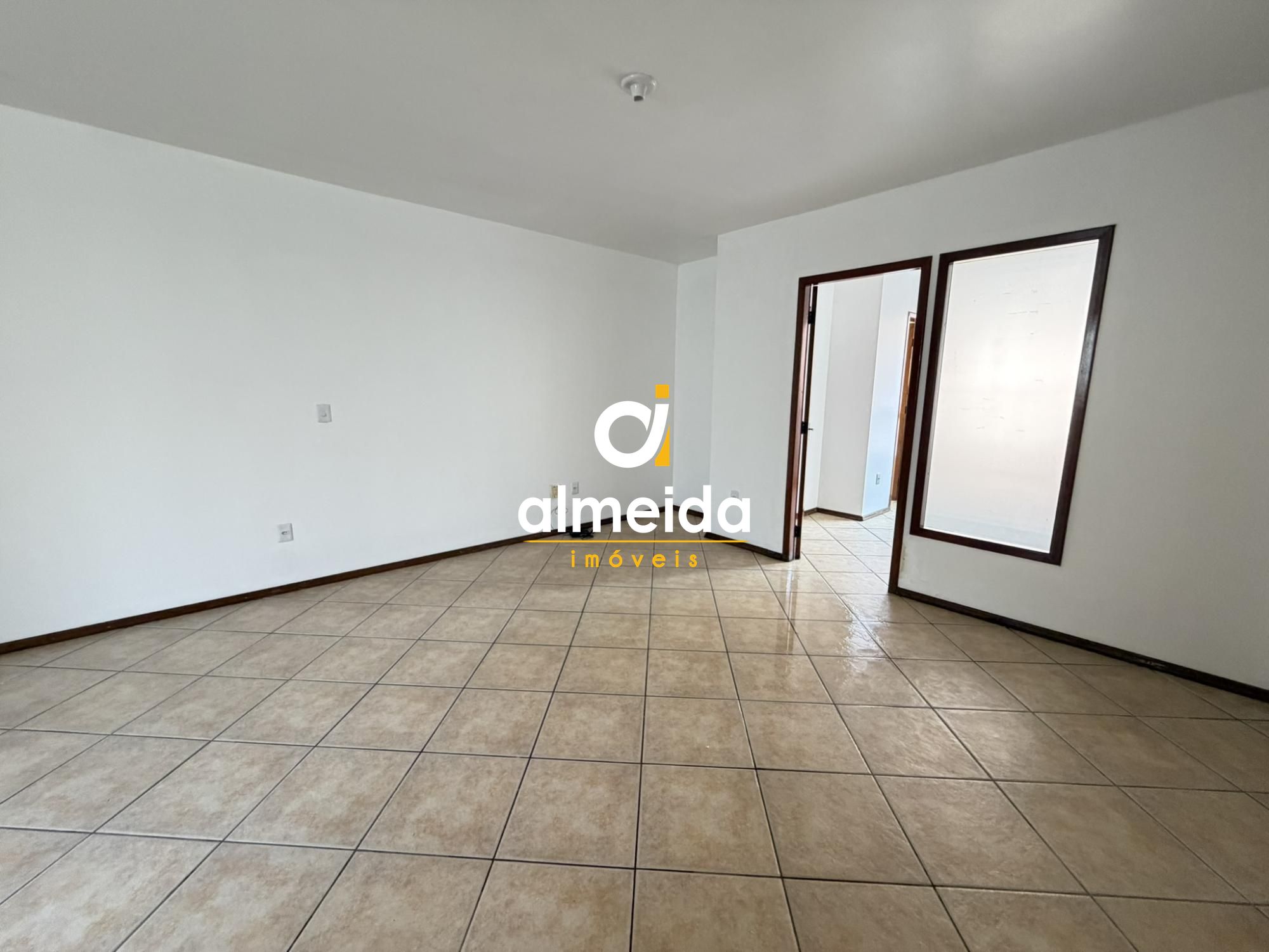 Apartamento 1 domitorio, churrasqueira, no centro.