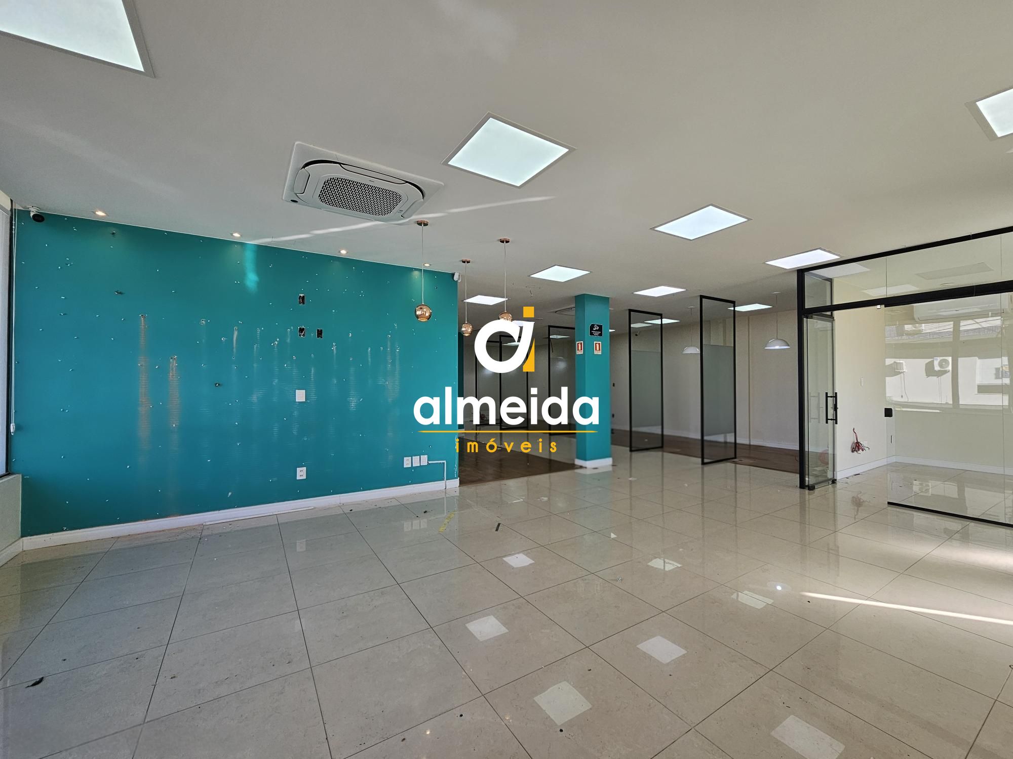 Sala comercial 3 dormitórios para alugar camobi santa maria/