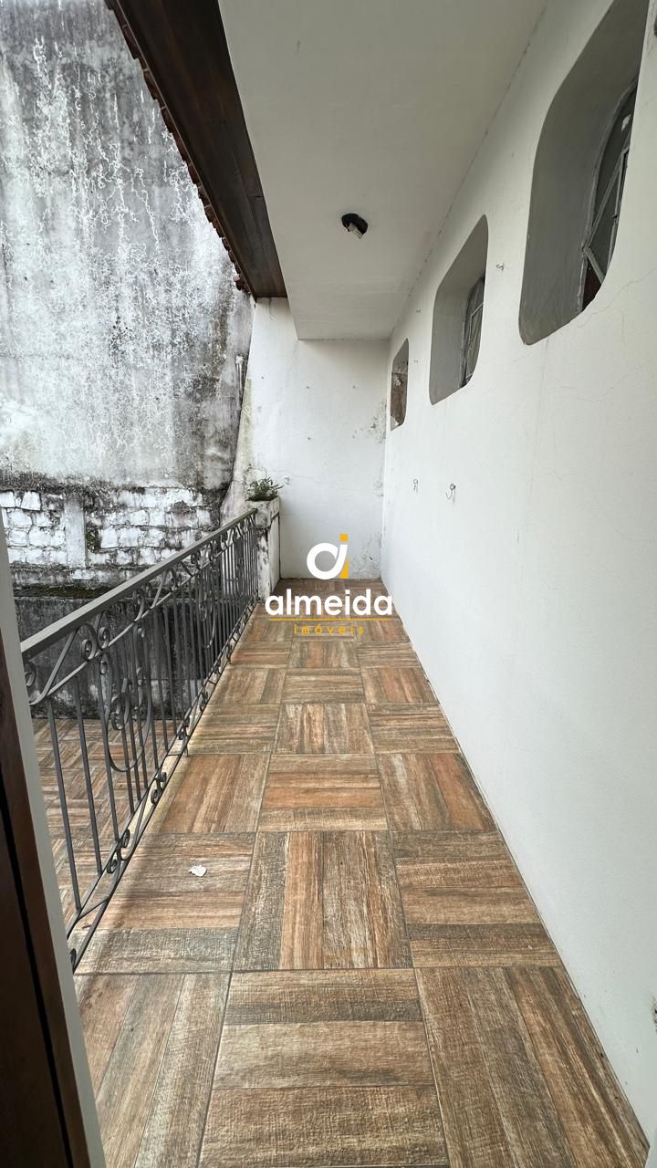 Casa à venda e aluguel com 3 quartos, 200m² - Foto 27