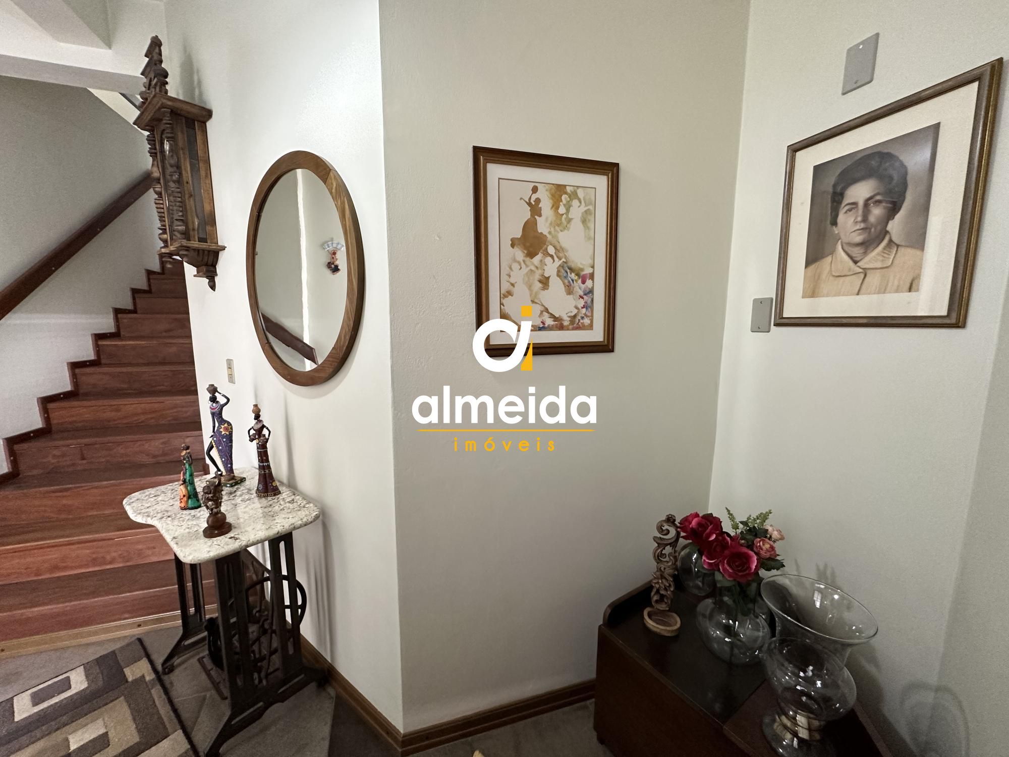 Casa à venda com 3 quartos, 300m² - Foto 18