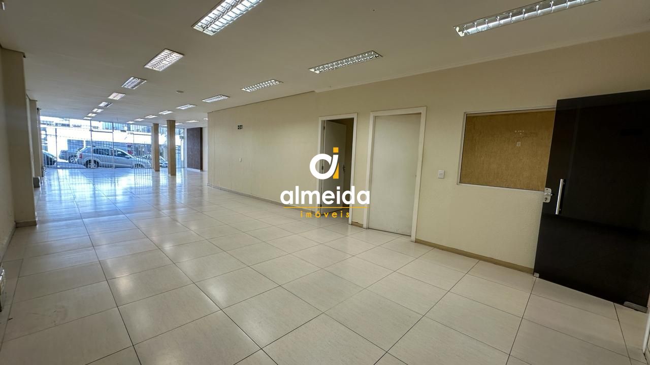 Conjunto Comercial-Sala para alugar com 7 quartos, 288m² - Foto 10