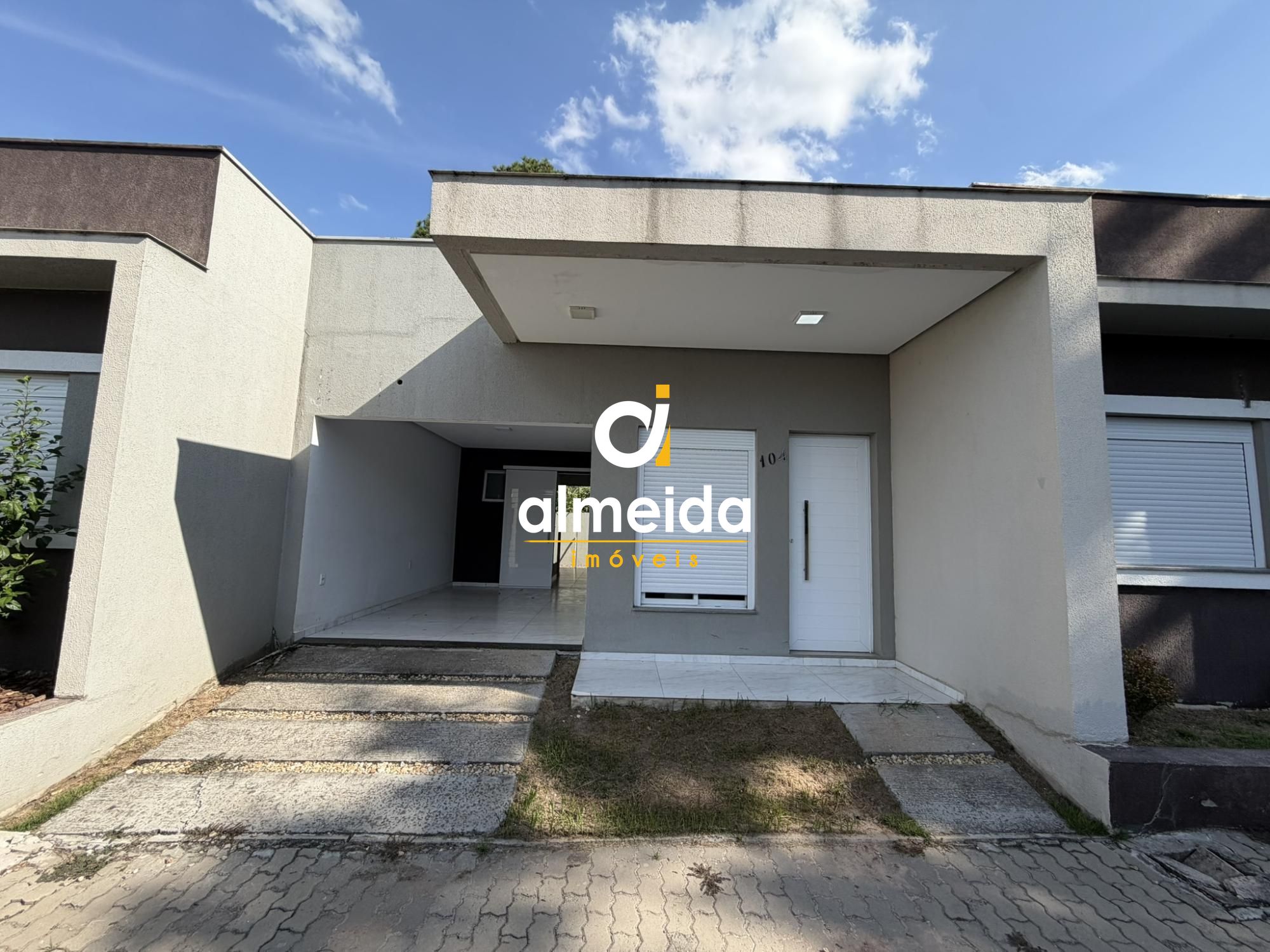 Casa no residencial pinheiro em santa maria