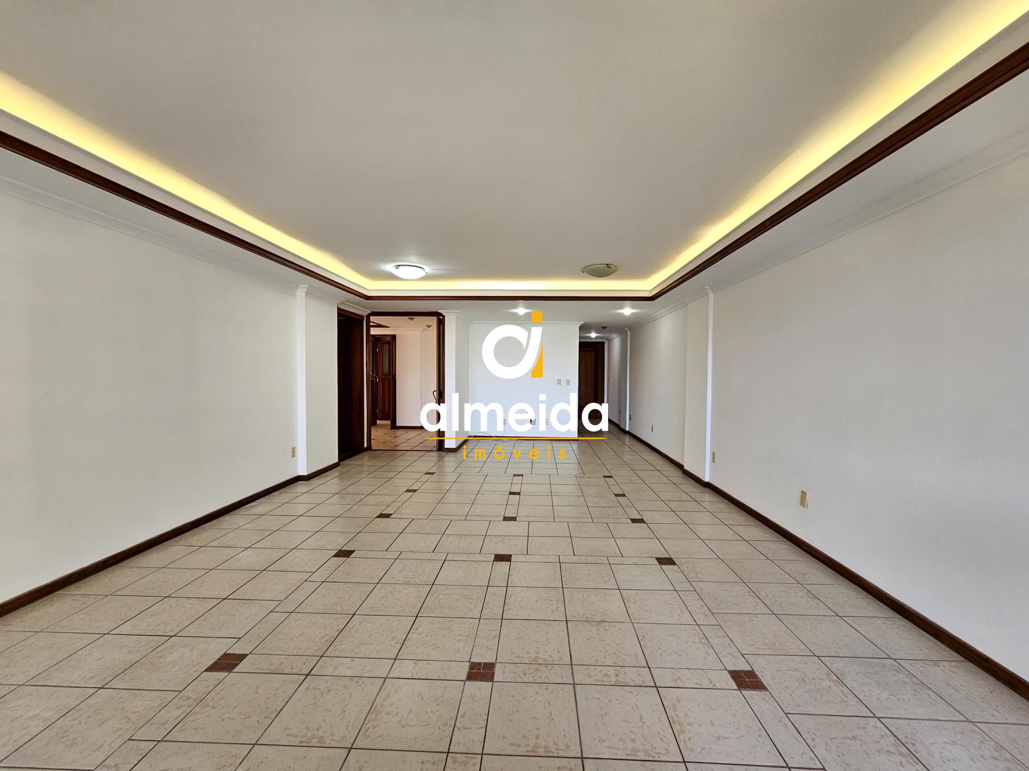 Apartamento para alugar com 3 quartos, 194m² - Foto 4