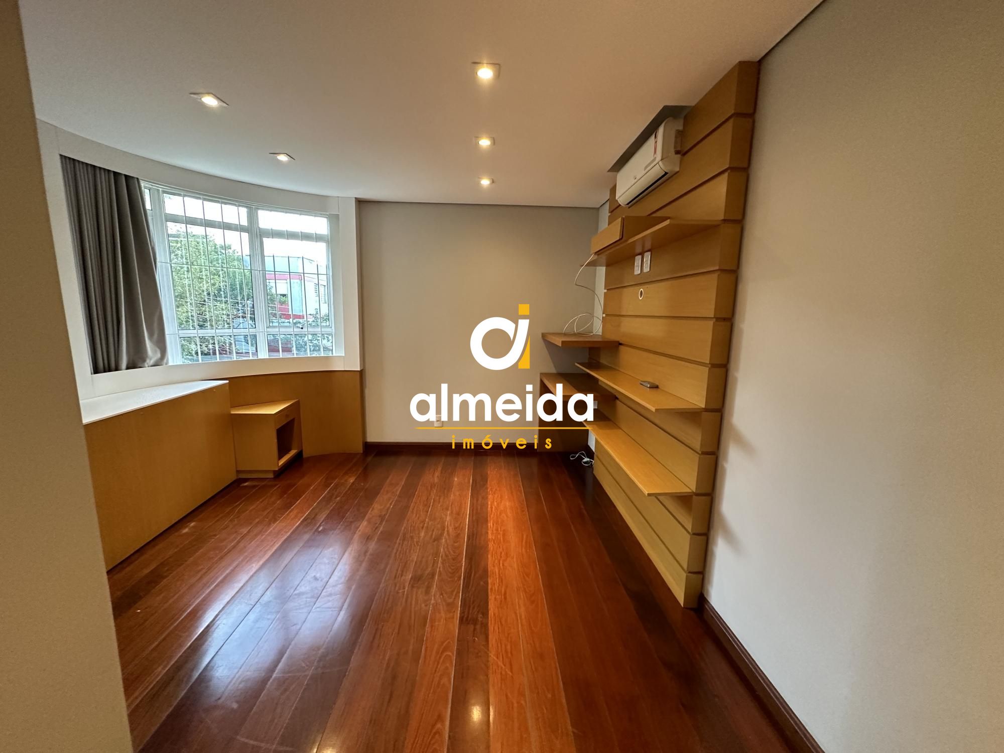 Apartamento à venda com 3 quartos, 221m² - Foto 60