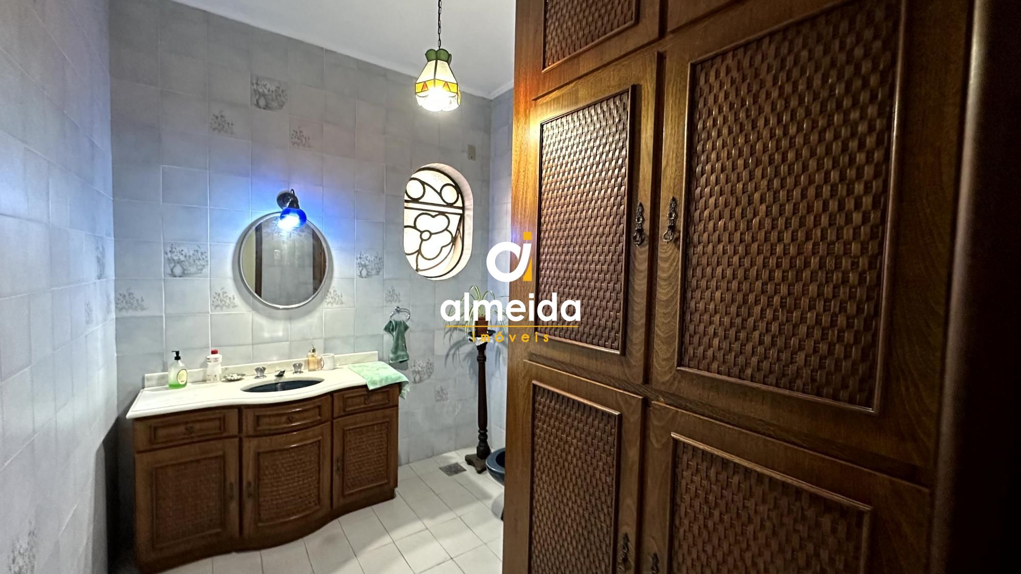 Casa, 5 quartos, 299 m² - Foto 11