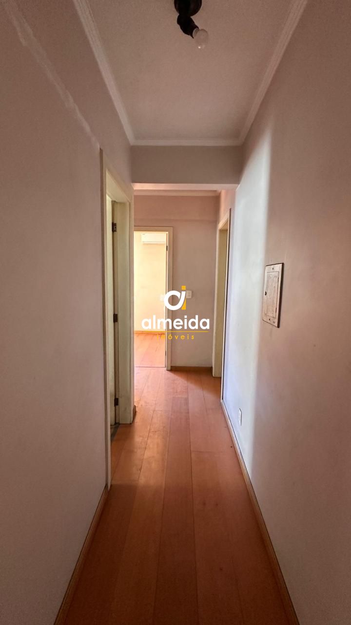 Amplo apartamento, 3 dormitorios, proximo ao quartel.