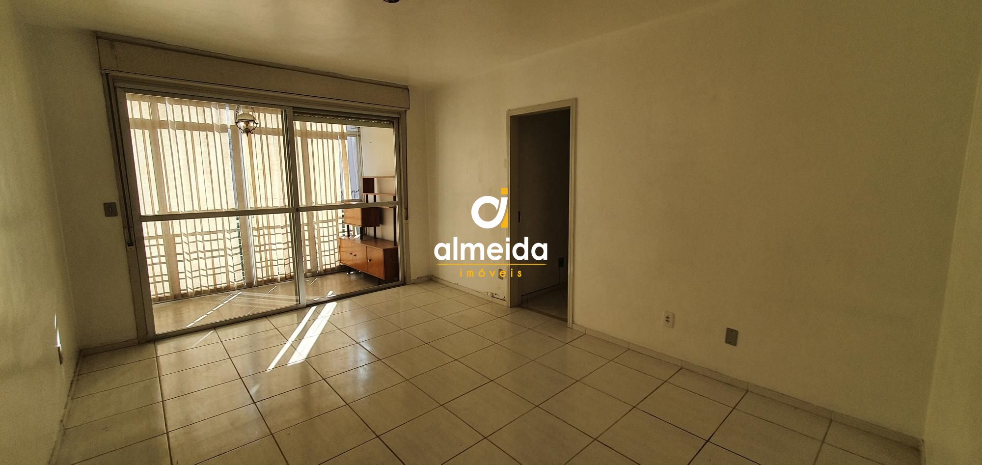 Apartamento para alugar  no Centro - Santa Maria, RS. Imveis