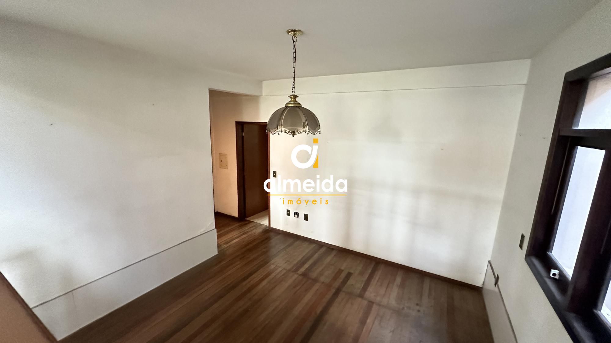 Casa à venda e aluguel com 3 quartos, 257m² - Foto 12