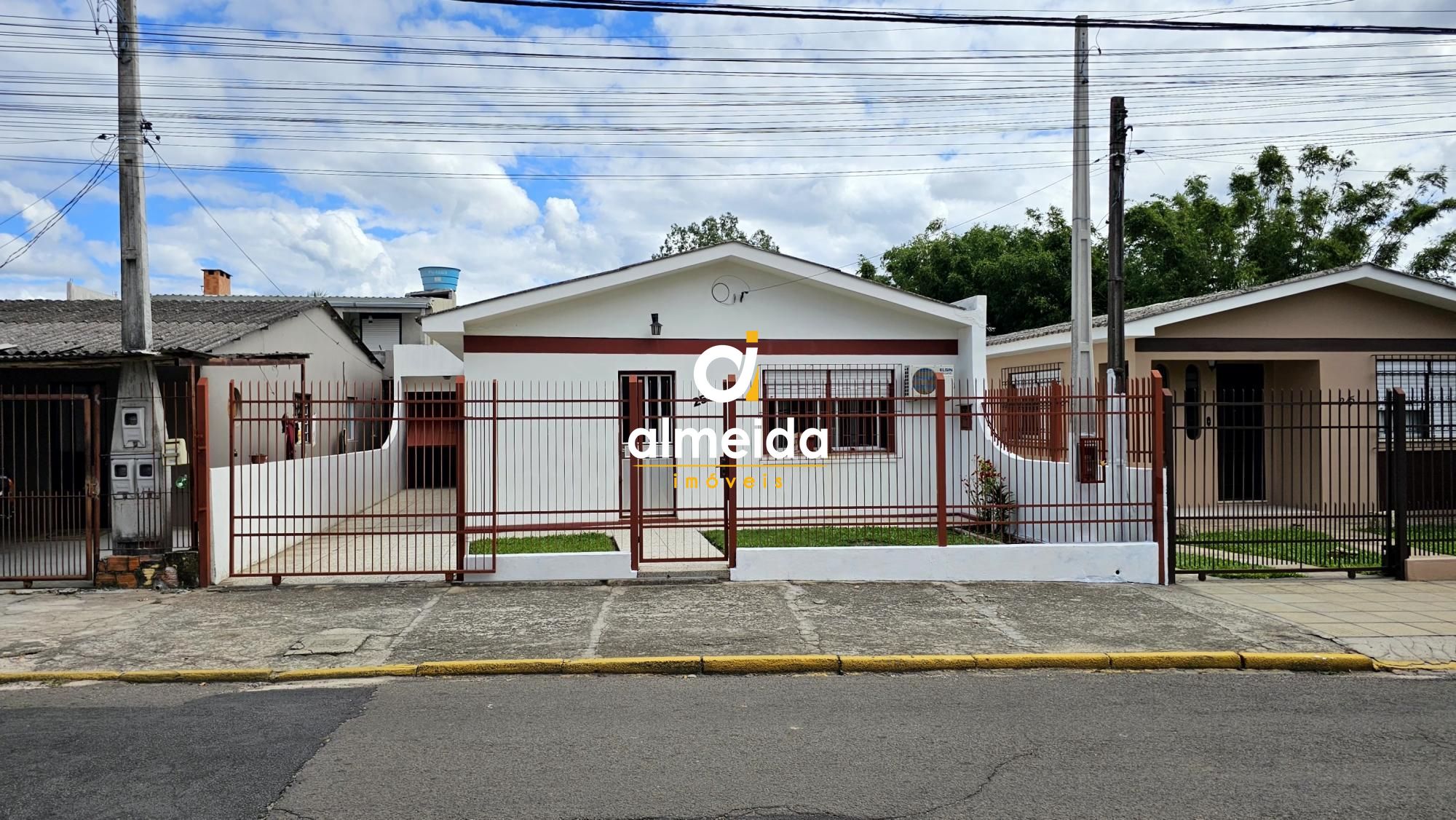 Casa à venda  no Duque de Caxias - Santa Maria, RS. Imóveis