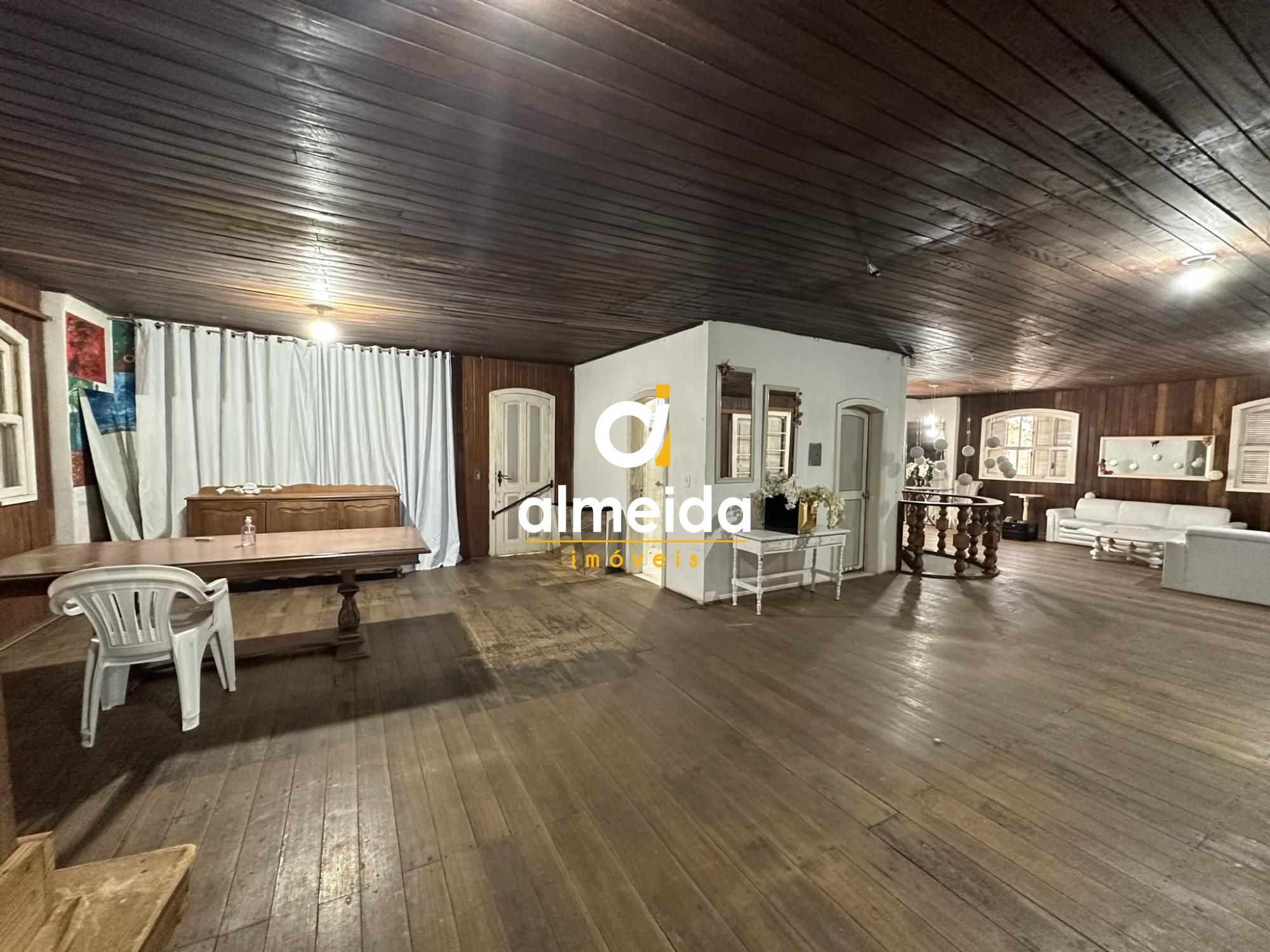 Casa à venda com 2 quartos, 361m² - Foto 32