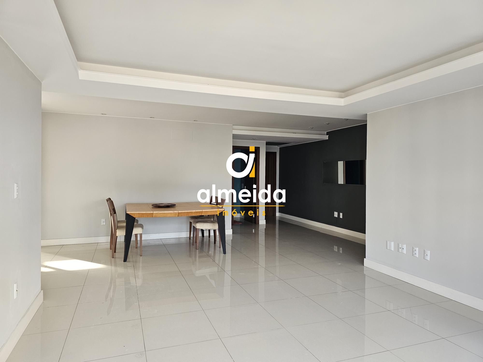 Apartamento 3 dormitorios no centro de santa maria rs.