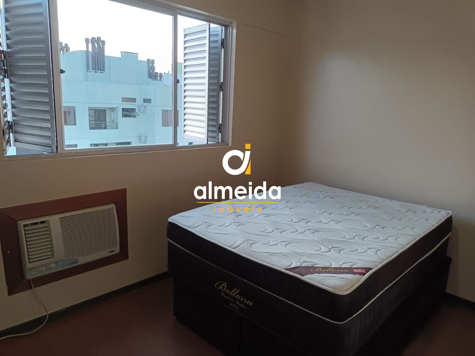 Apartamento 2 dormitórios à venda centro santa maria/rs