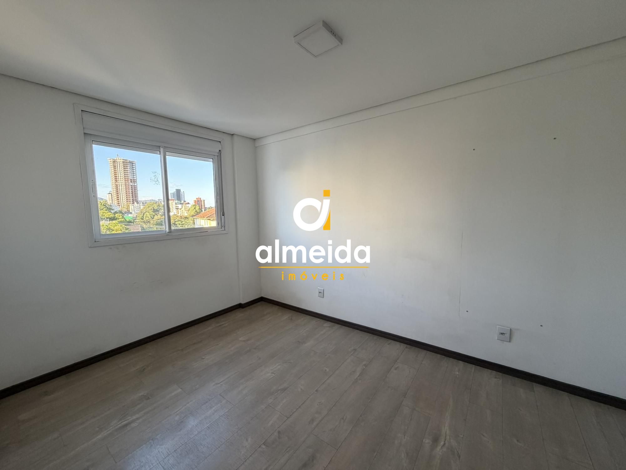 Apartamento 1 quarto, sacada, garagem ao lado do fleming.