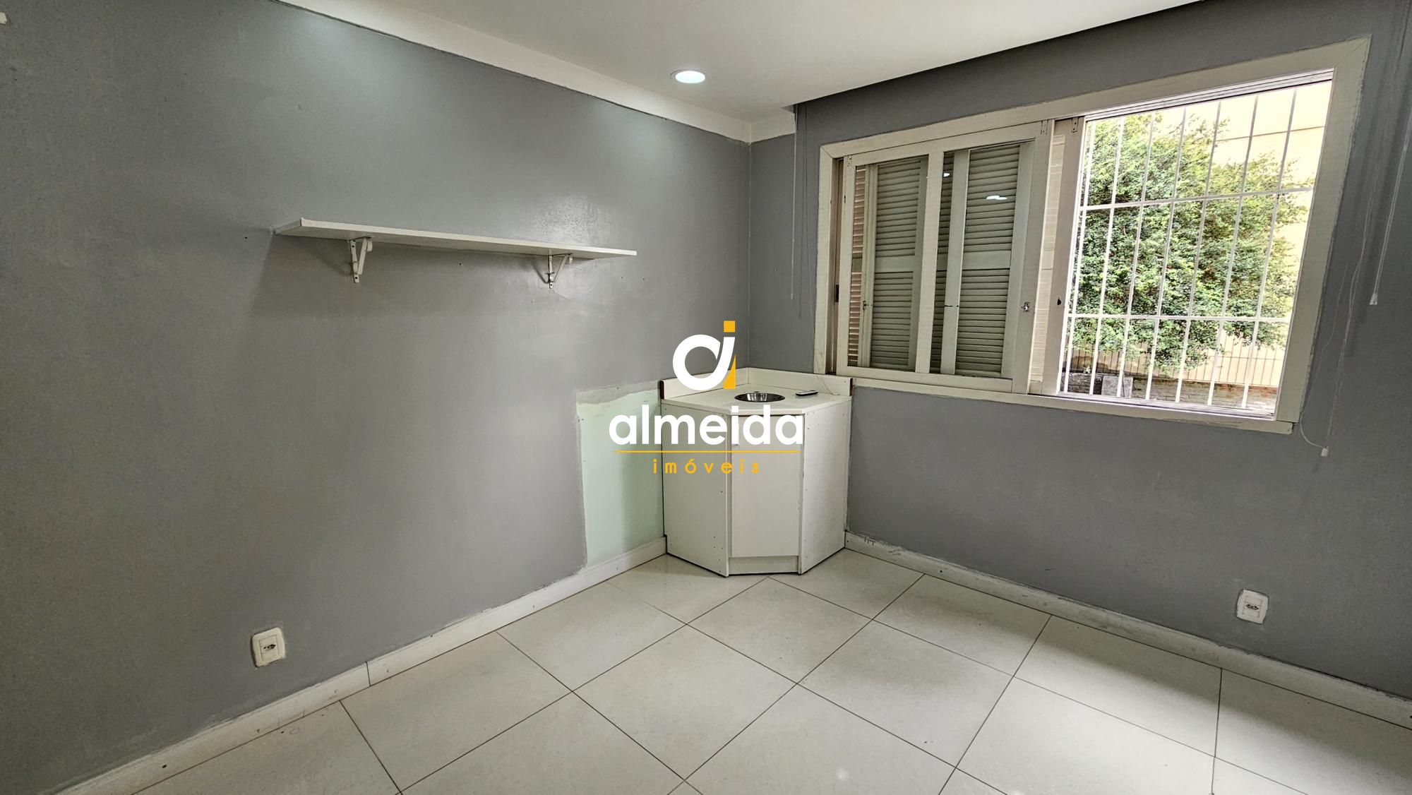 Casa comercial no bairro nossa senhora de lourdes na cidade 