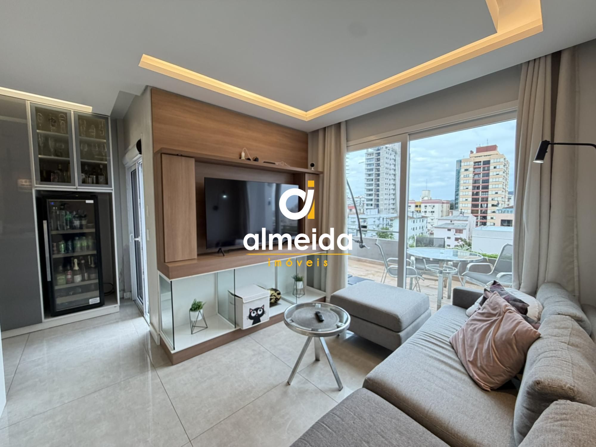 Apartamento duplex 3 quartos no centro de santa maria próxim