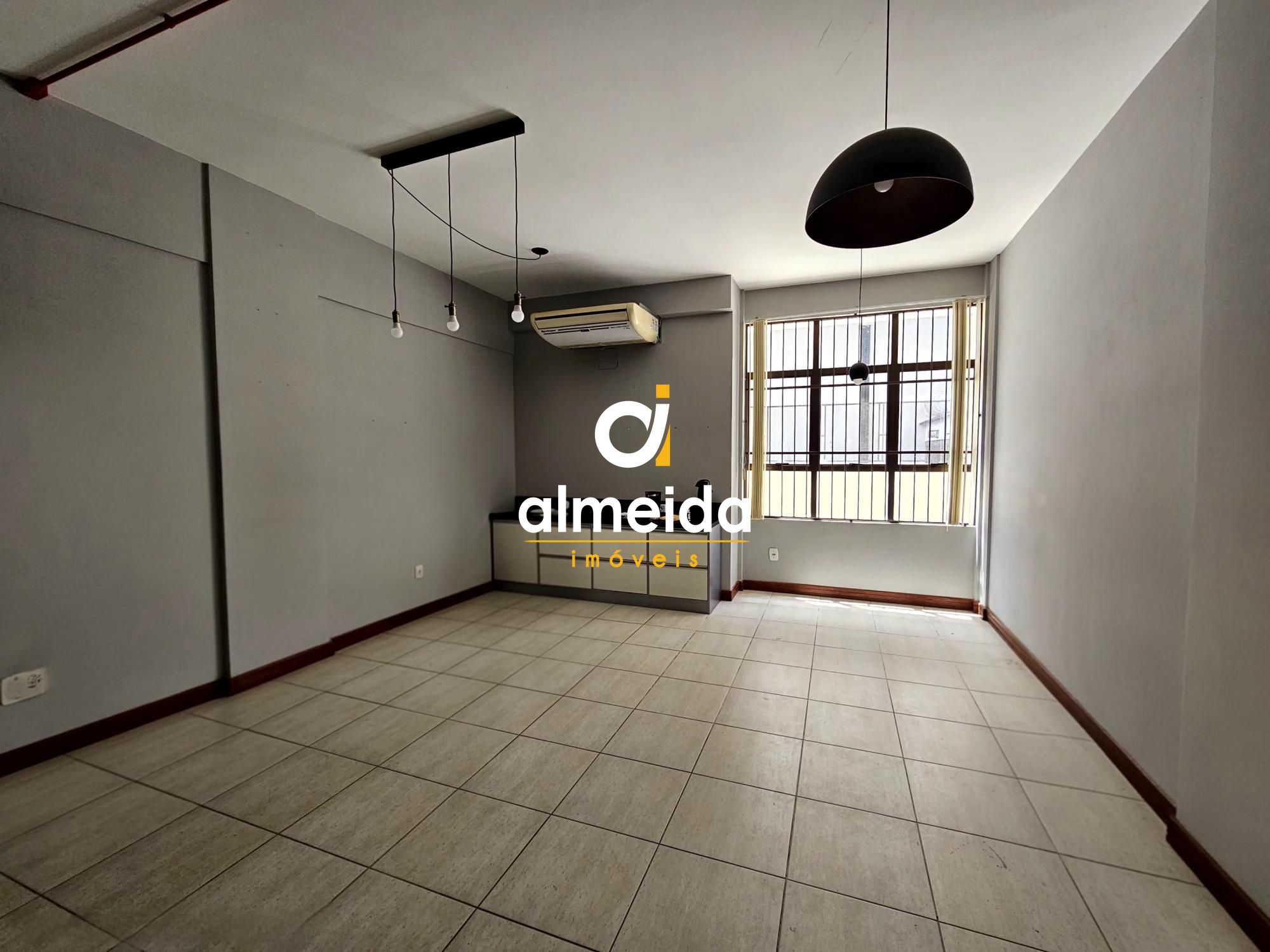 Sala comercial para alugar  no Nossa Senhora de Lourdes - Santa Maria, RS. Imóveis