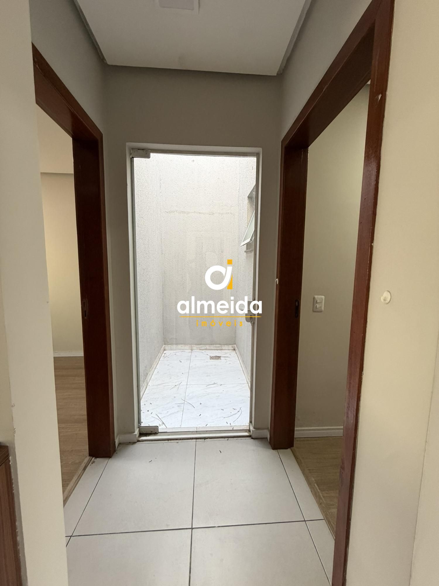 Casa no residencial pinheiro em santa maria