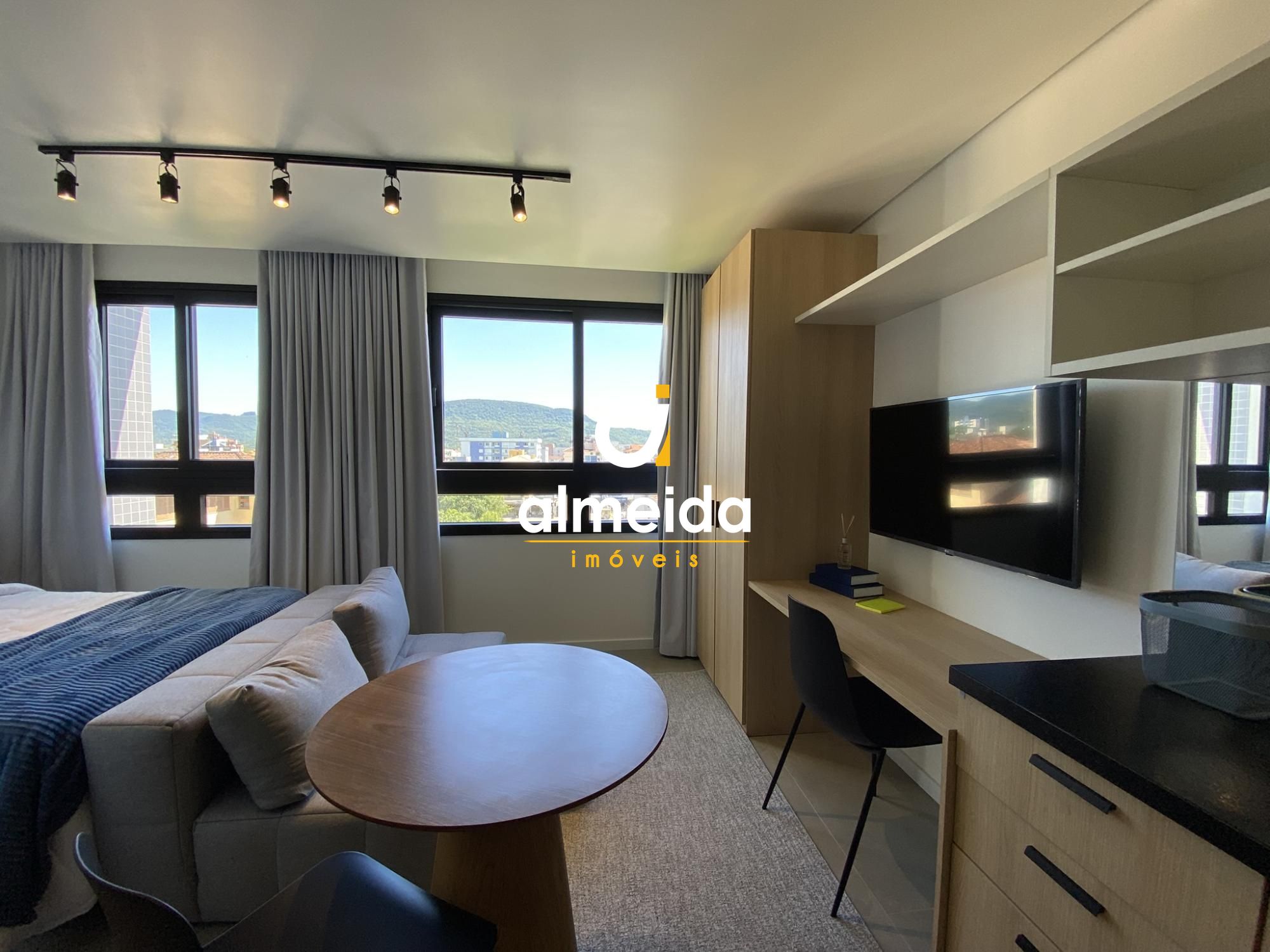 Studio com garagem a 5 min da ufsm