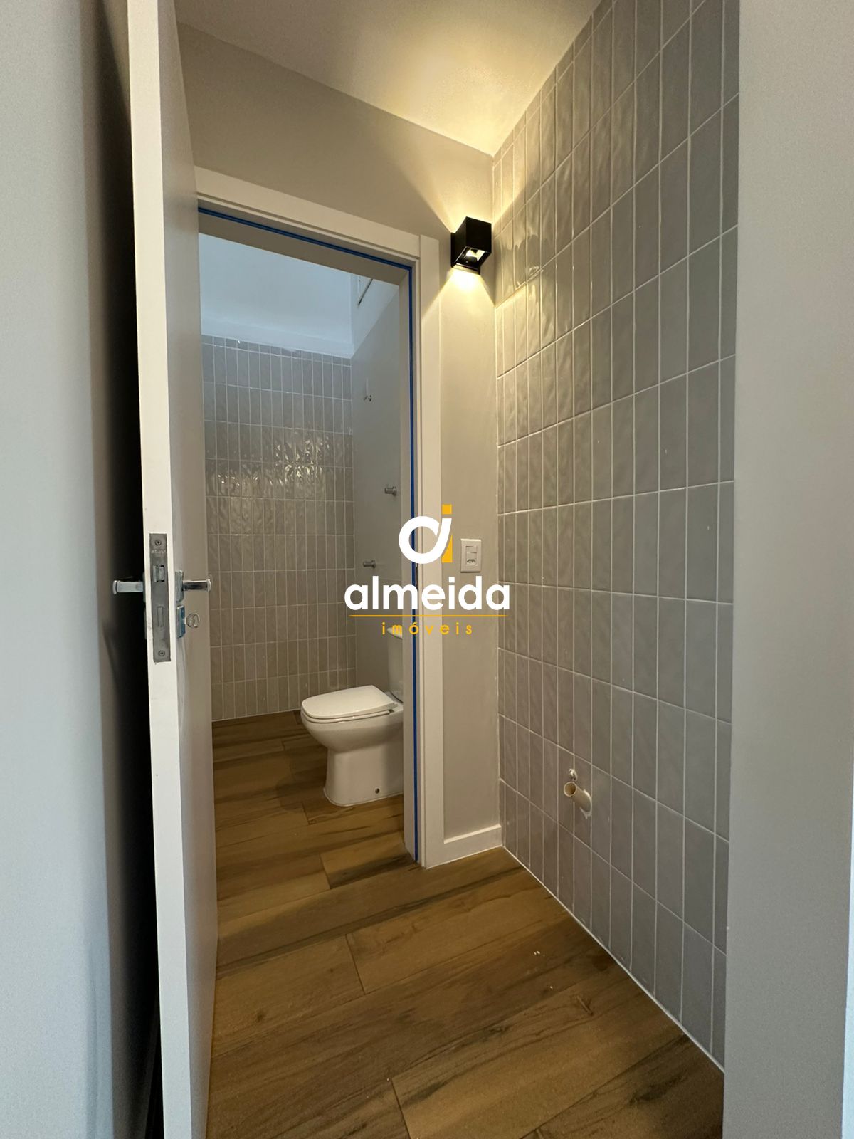 Casa com piscina totalmente reformada alto padrão no bairro 