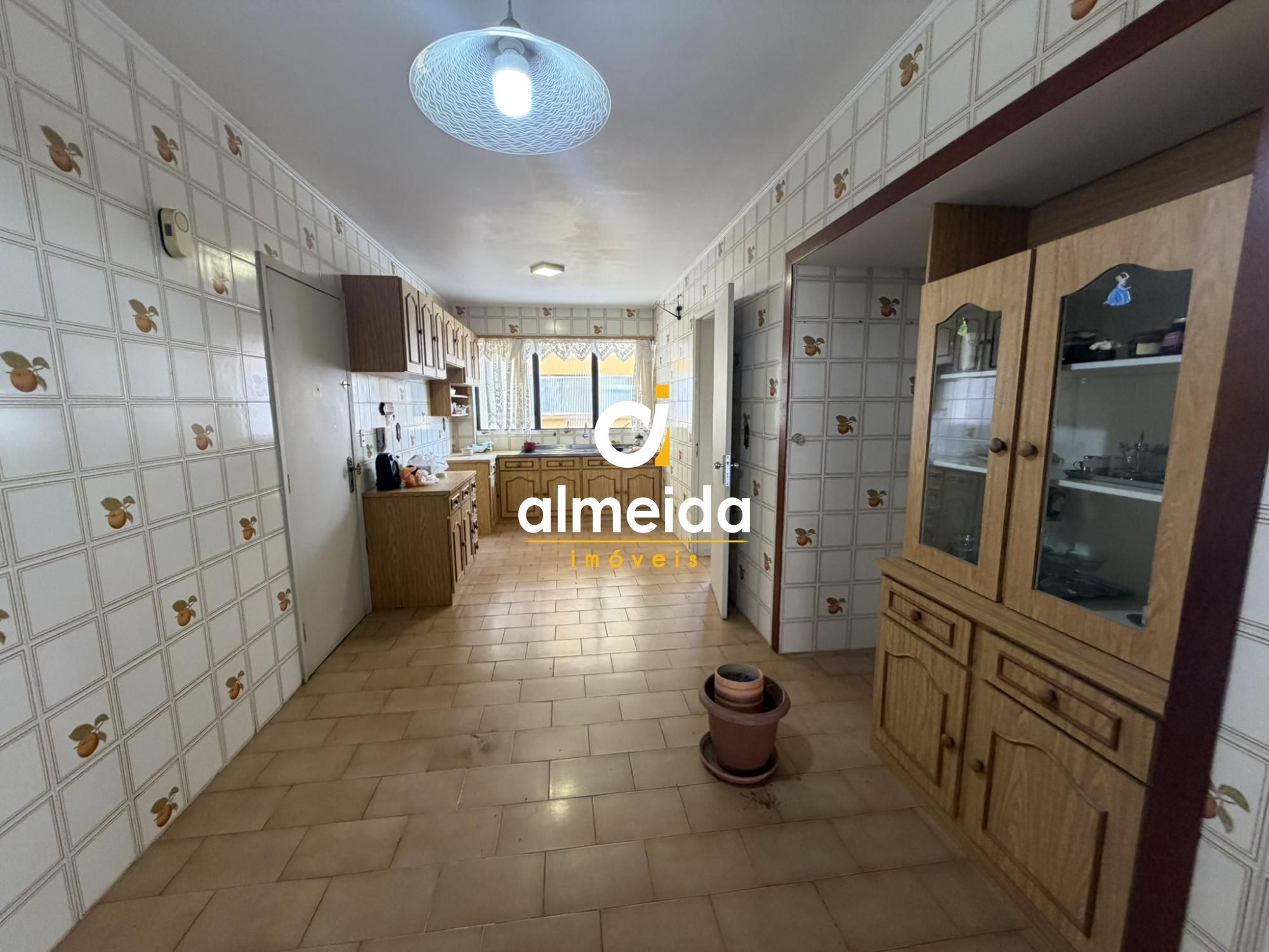 Apartamento com 4 quartos no centro, próximo ao vitta center