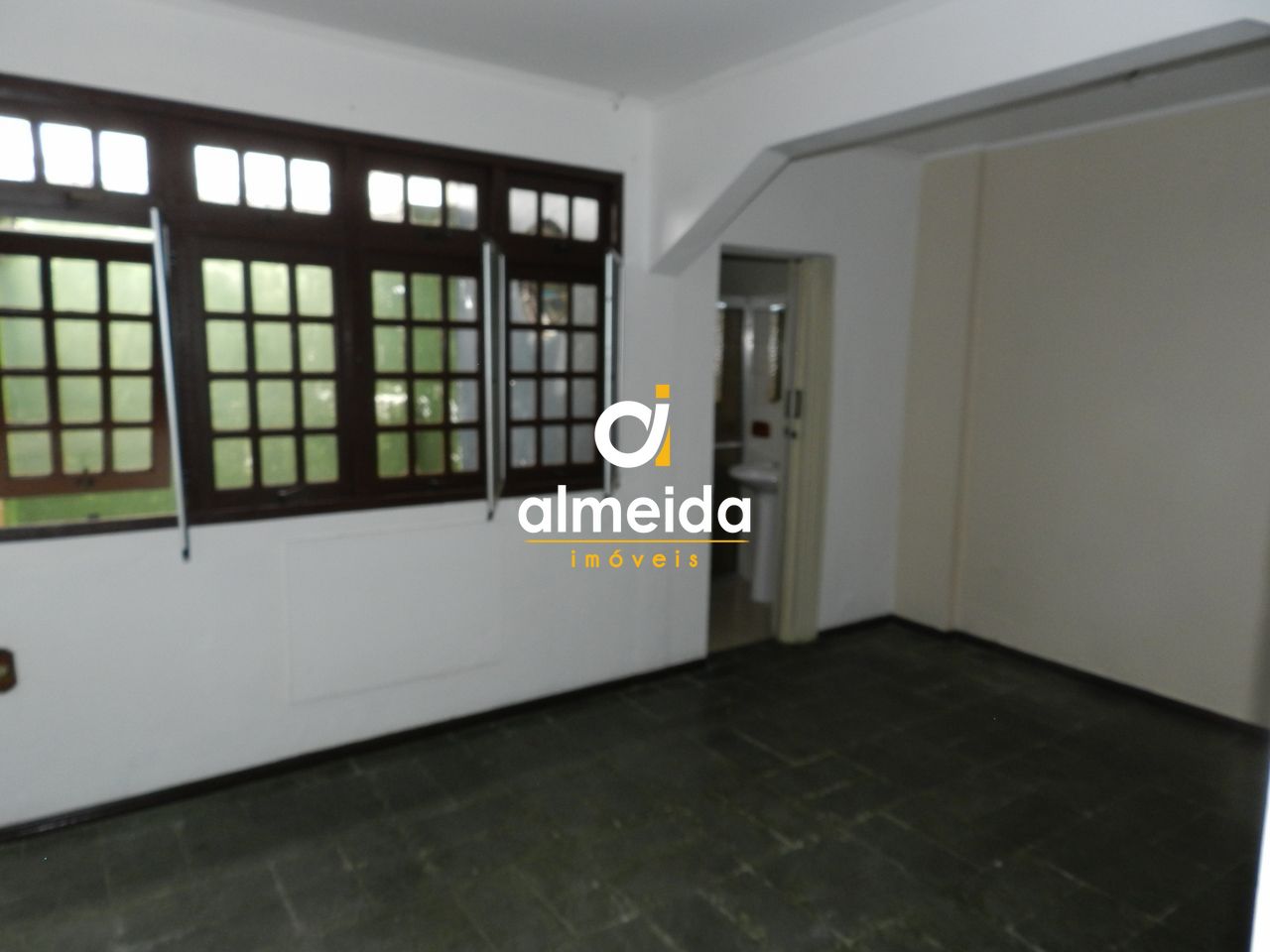 Casa à venda com 3 quartos, 95m² - Foto 33