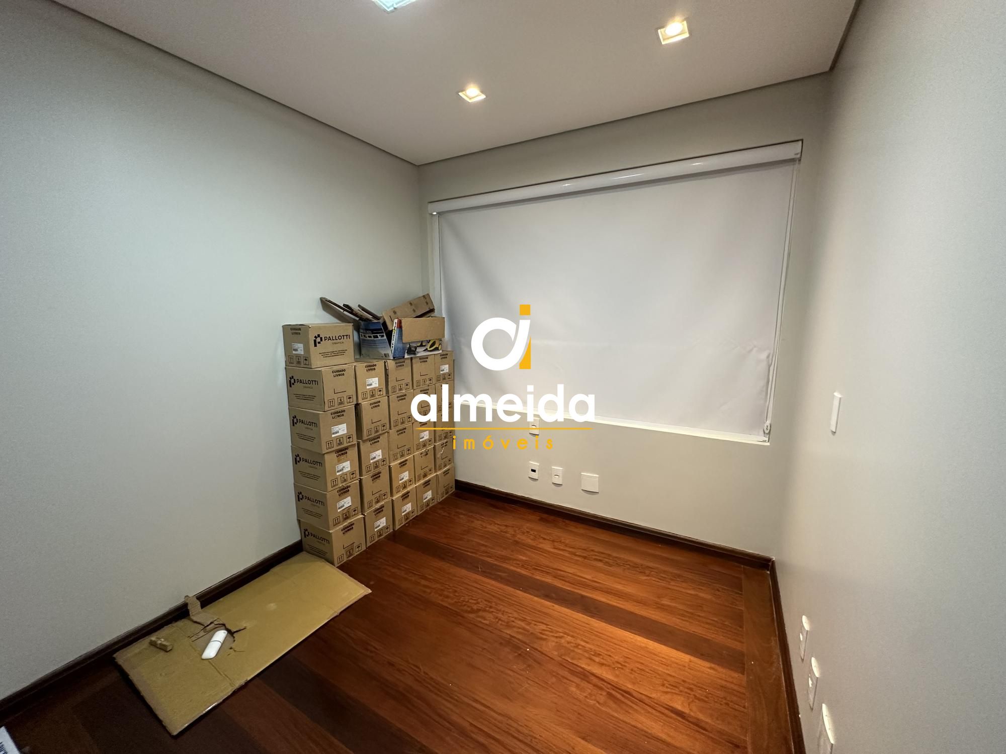 Apartamento à venda com 3 quartos, 221m² - Foto 43