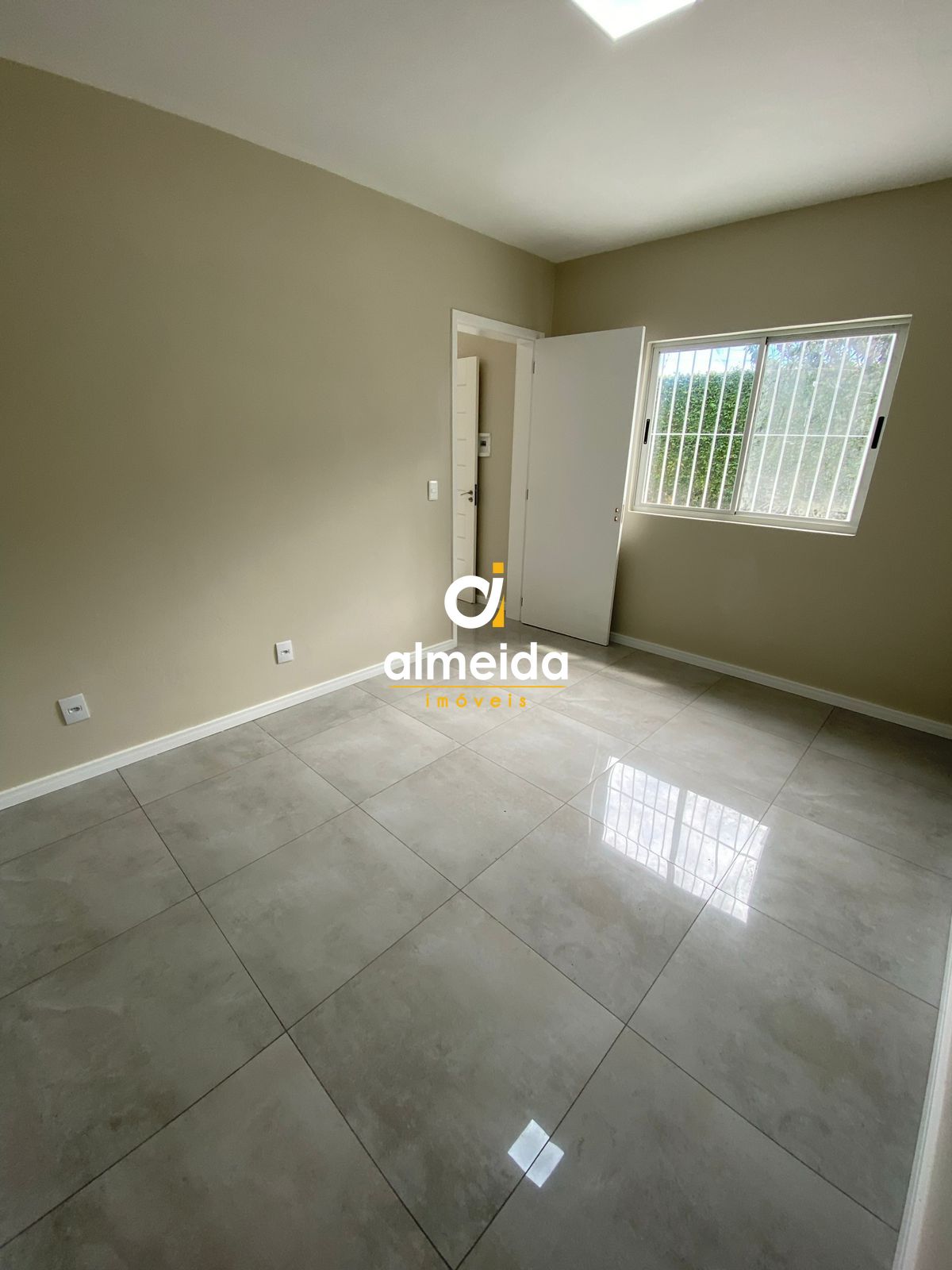 Conjunto Comercial-Sala para alugar com 1 quarto, 40m² - Foto 1