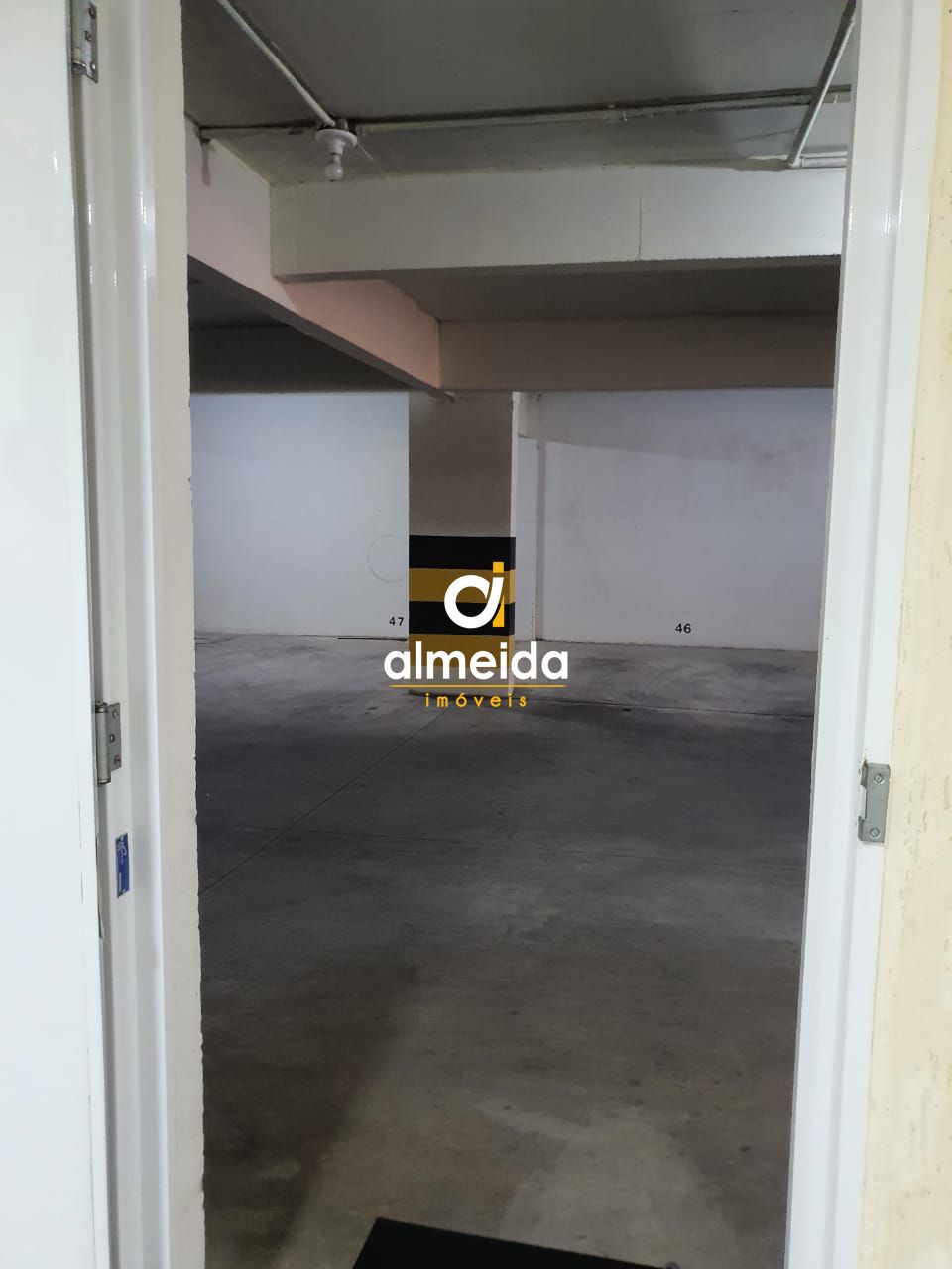 Apartamento à venda com 2 quartos, 82m² - Foto 27