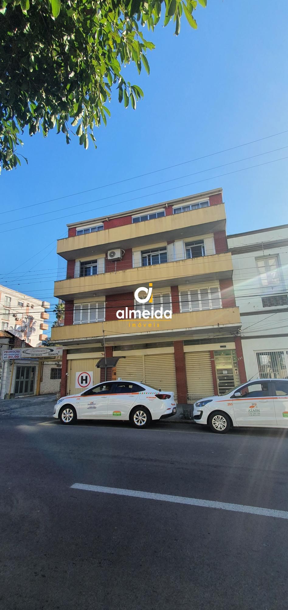 Apartamento para alugar  no Centro - Santa Maria, RS. Imóveis