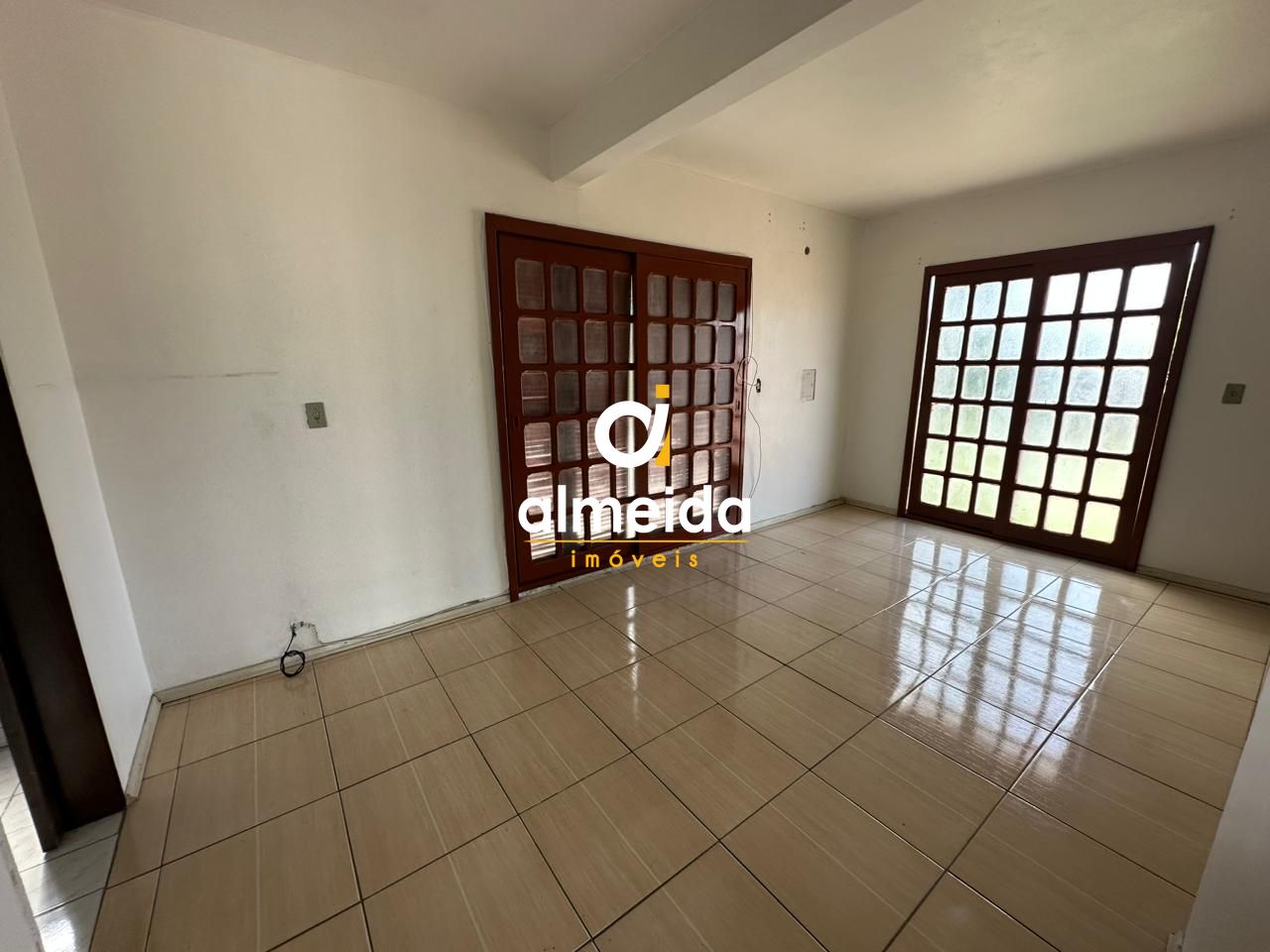 Casa à venda com 2 quartos, 130m² - Foto 11