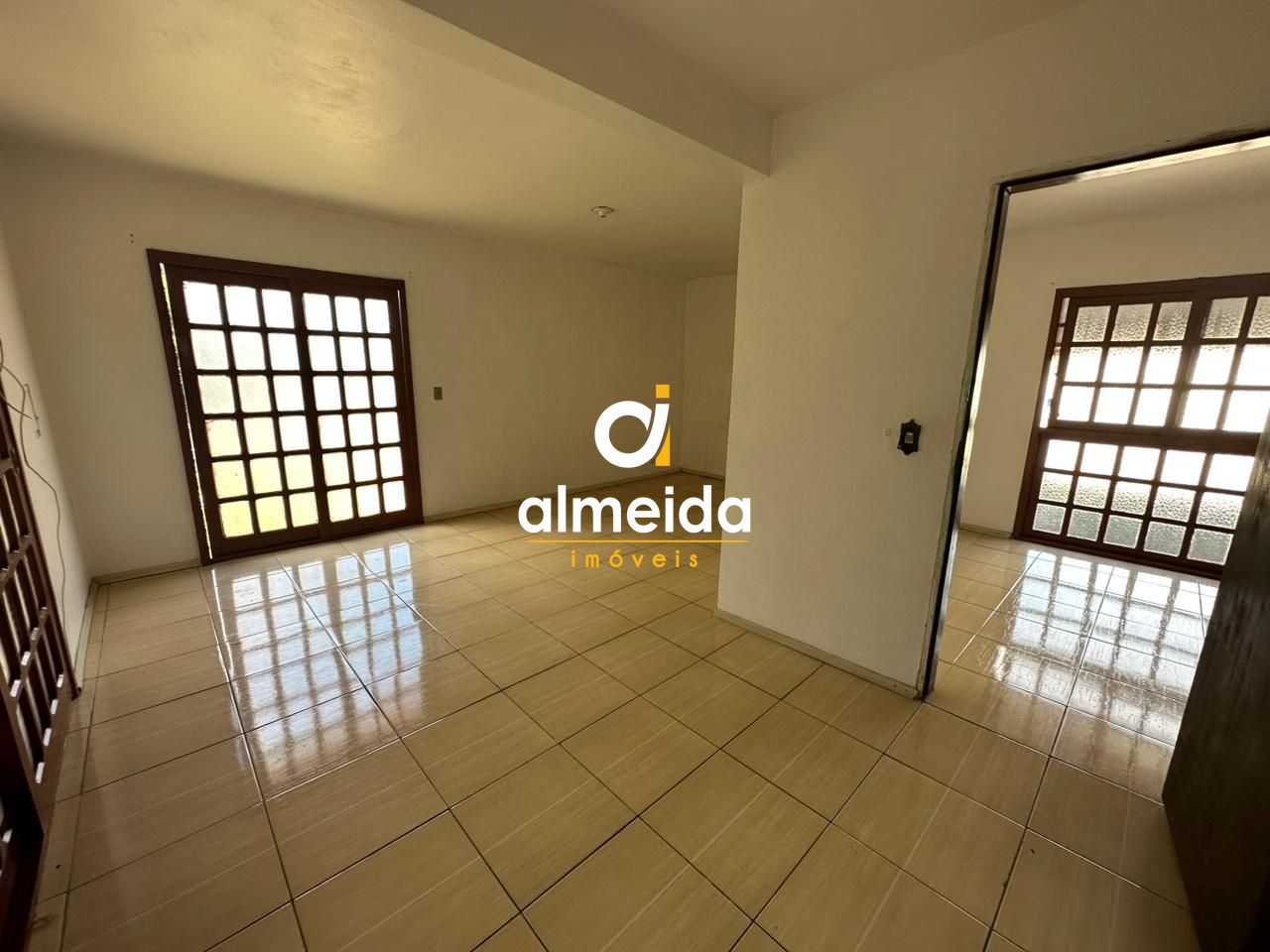 Casa à venda com 2 quartos, 130m² - Foto 15