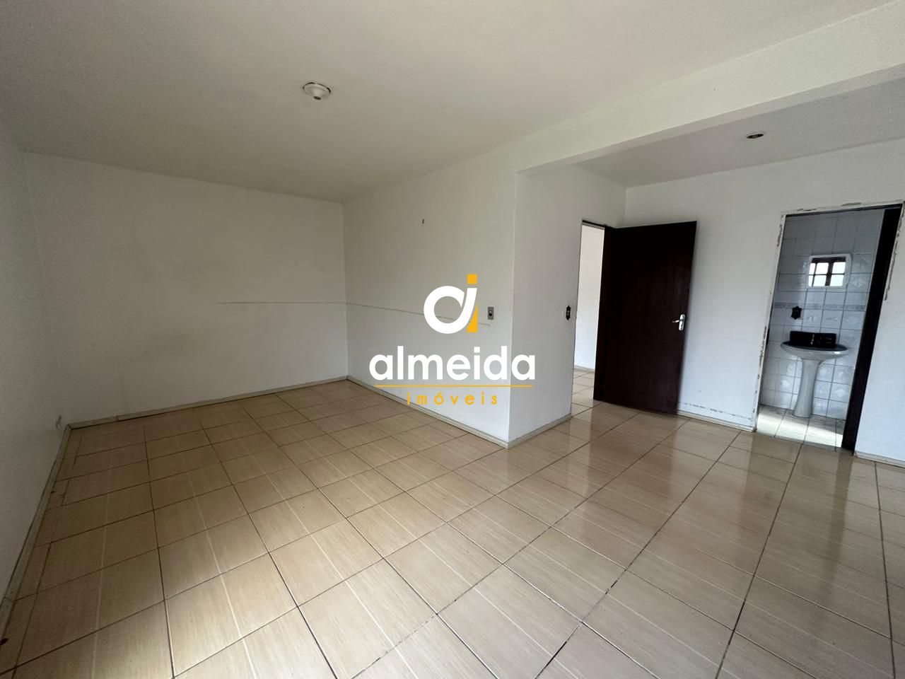 Casa à venda com 2 quartos, 130m² - Foto 13