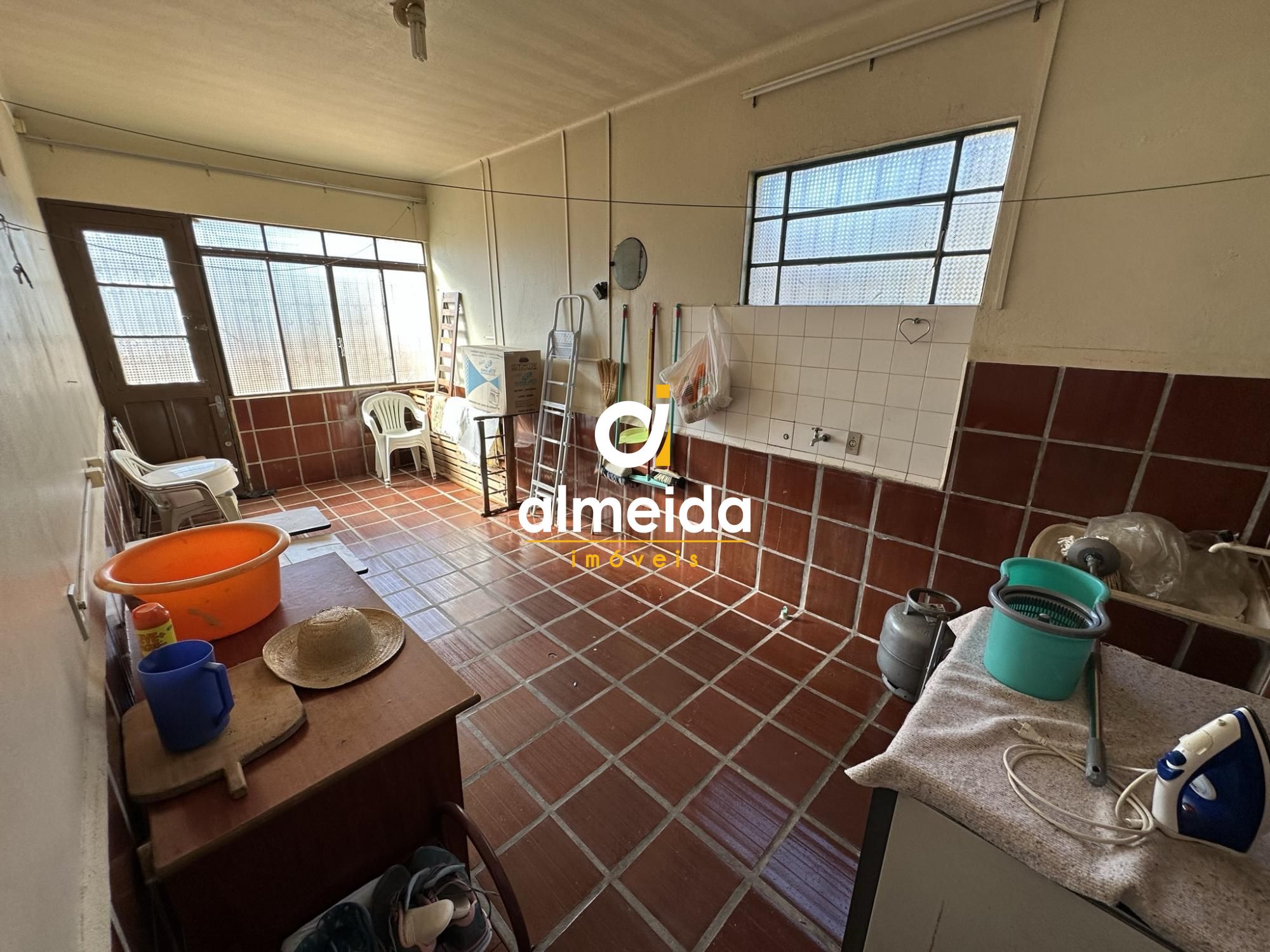 Casa à venda com 3 quartos, 231m² - Foto 25