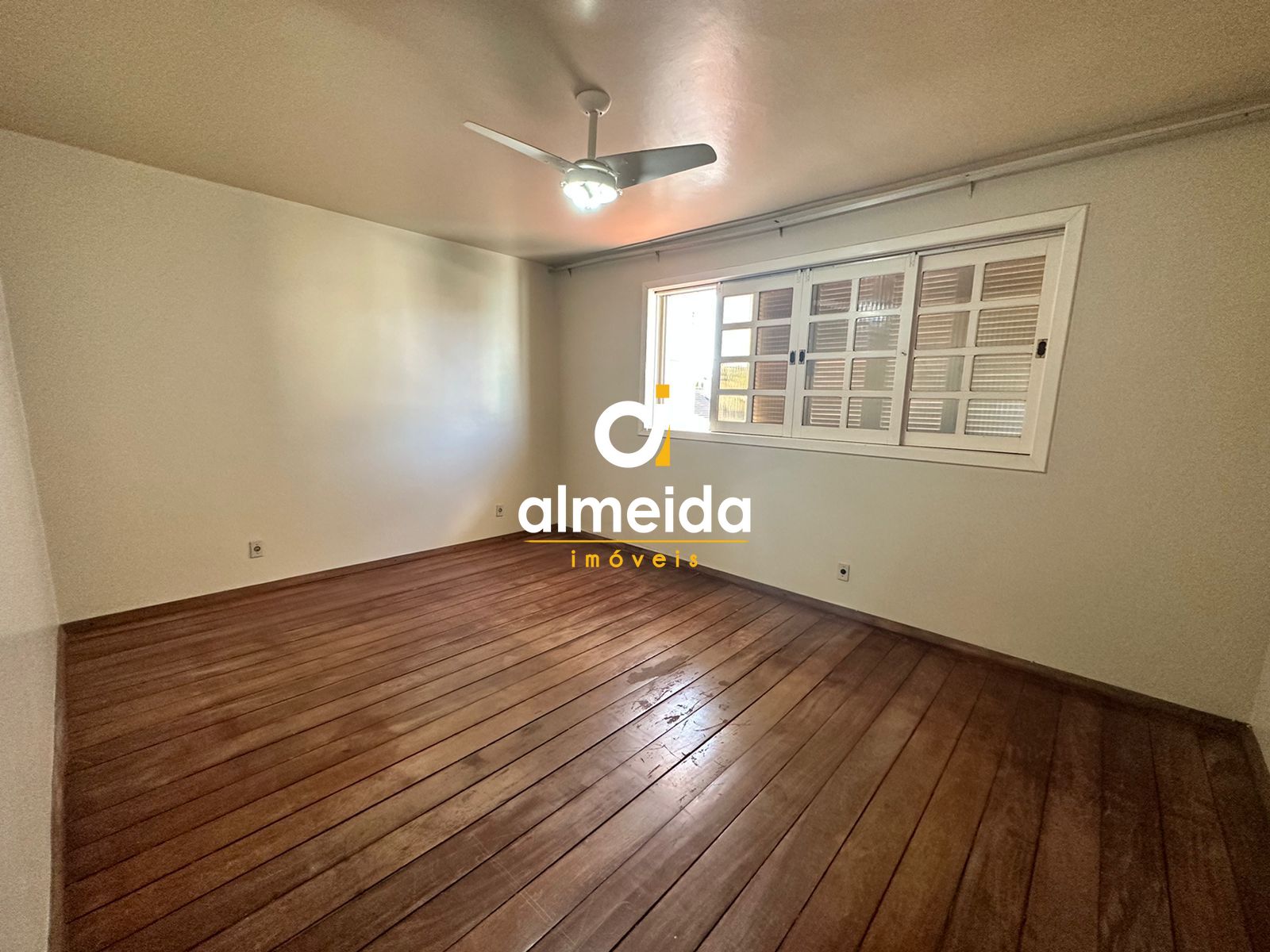 Casa à venda e aluguel com 4 quartos, 360m² - Foto 26