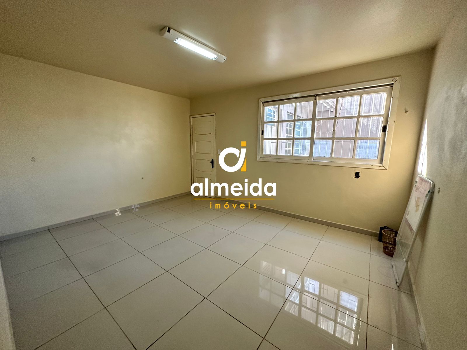 Casa à venda e aluguel com 4 quartos, 360m² - Foto 38