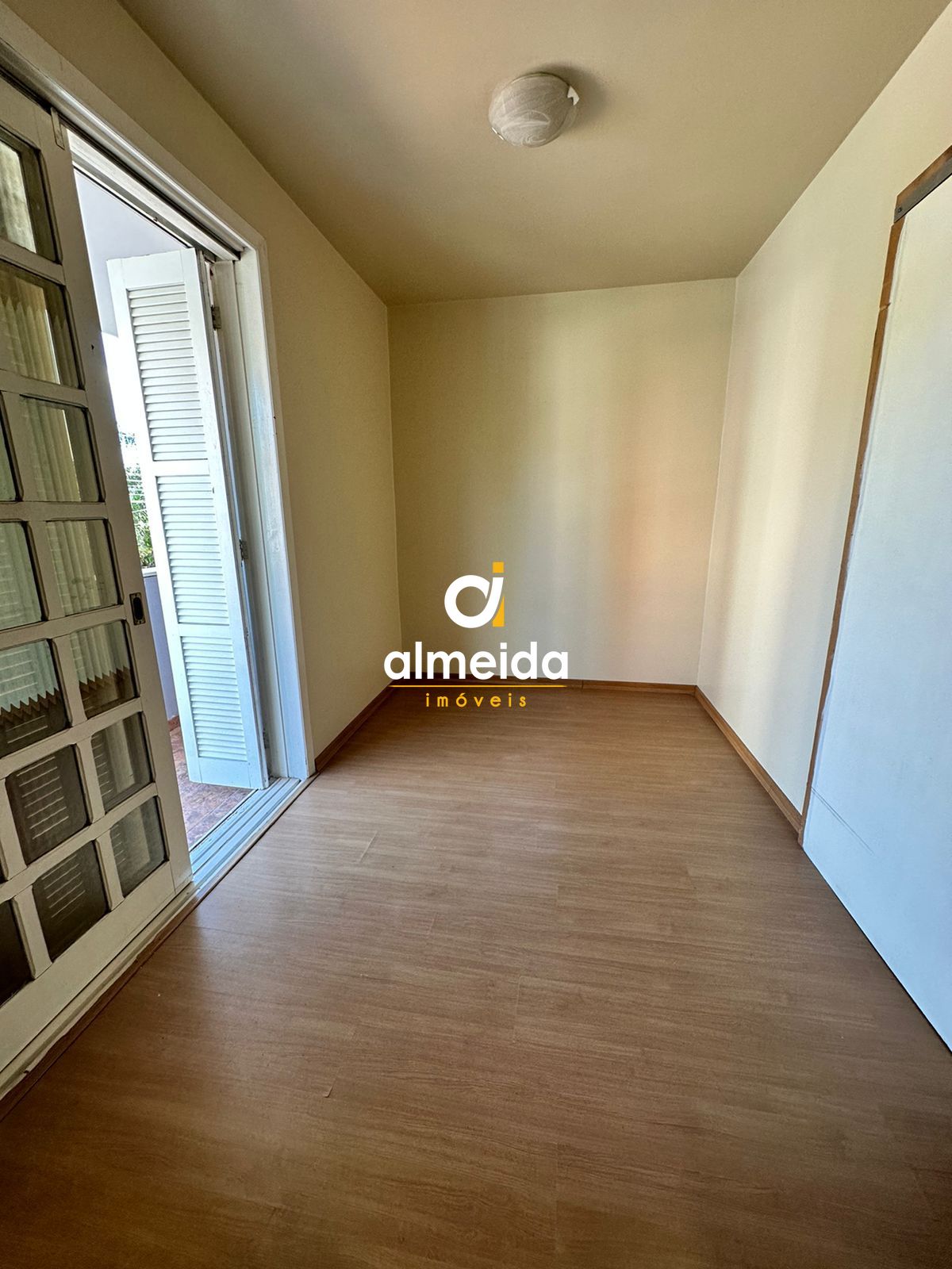 Casa à venda e aluguel com 4 quartos, 360m² - Foto 16