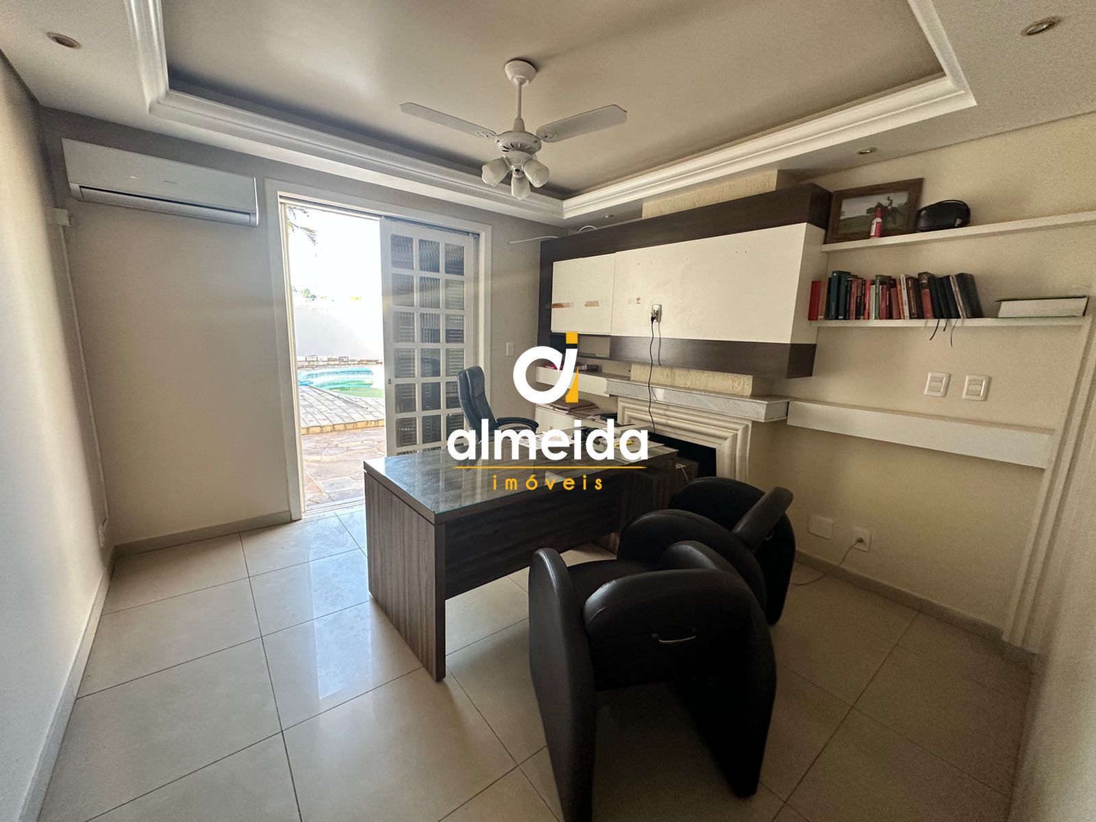 Casa à venda e aluguel com 4 quartos, 360m² - Foto 41