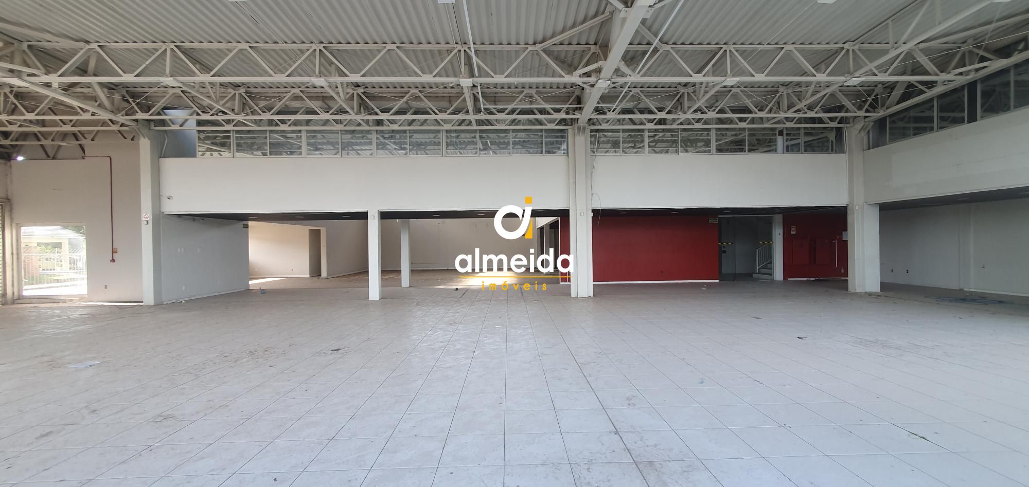 Depósito-Galpão-Armazém à venda e aluguel com 7 quartos, 1897m² - Foto 5