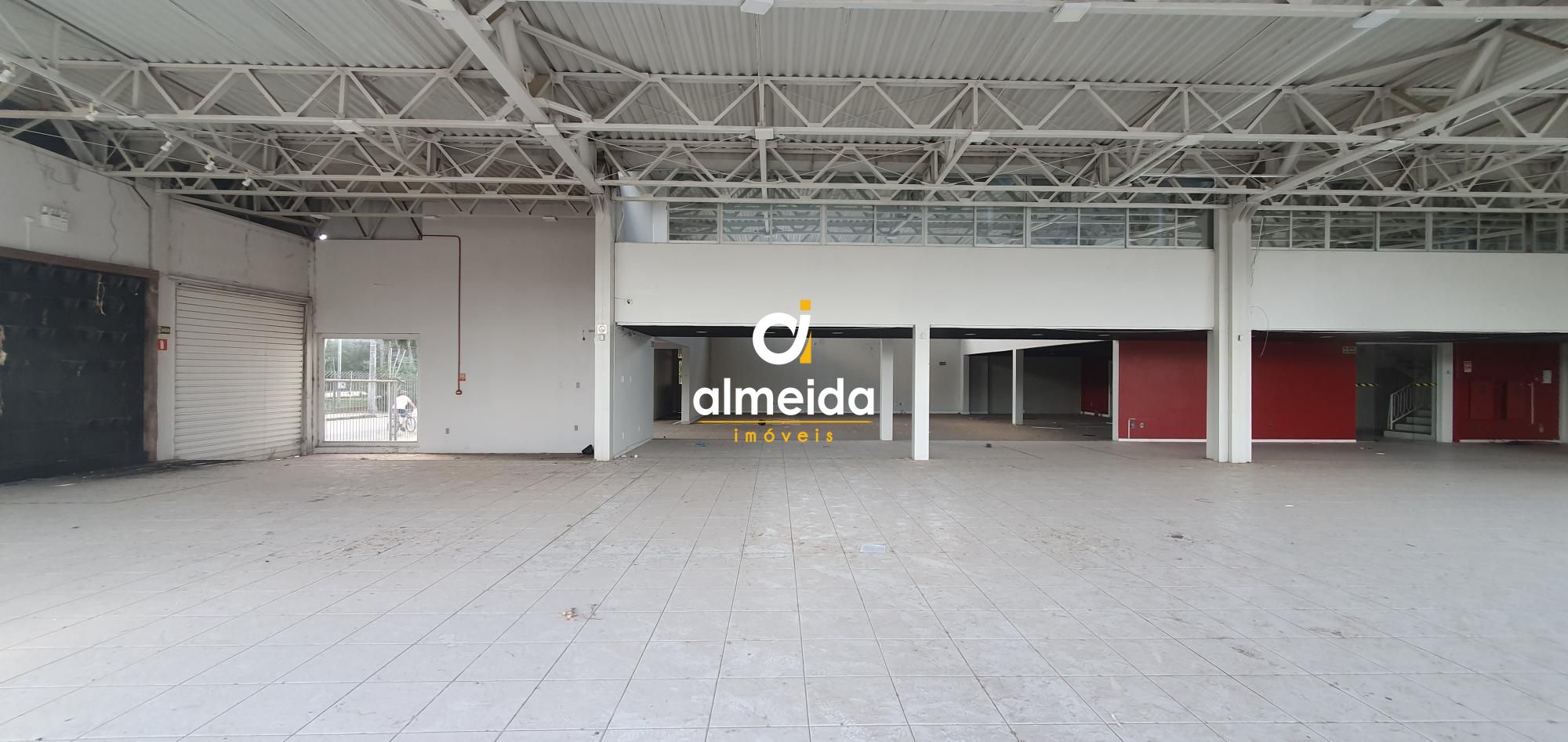 Depósito-Galpão-Armazém à venda e aluguel com 7 quartos, 1897m² - Foto 8