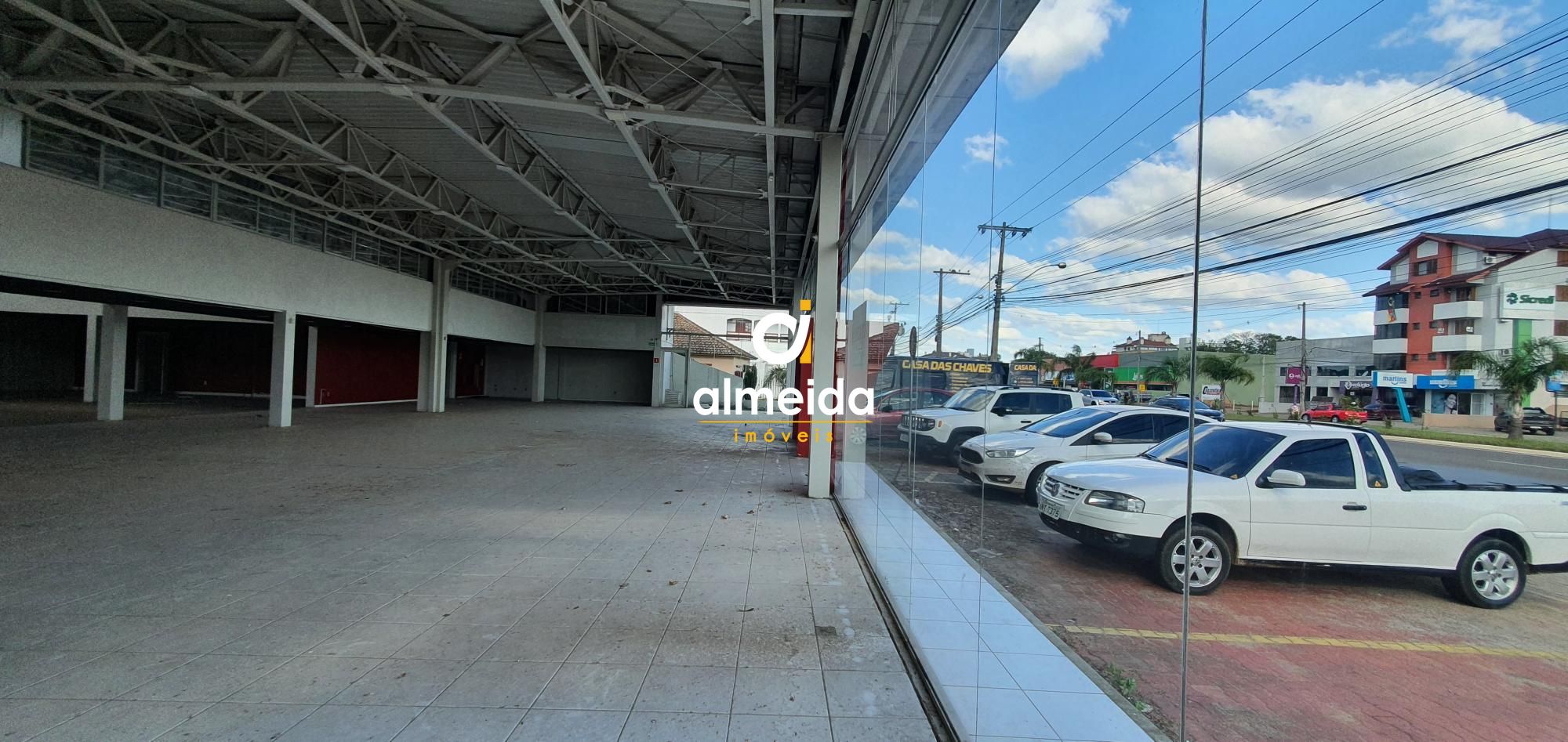 Depósito-Galpão-Armazém à venda e aluguel com 7 quartos, 1897m² - Foto 2