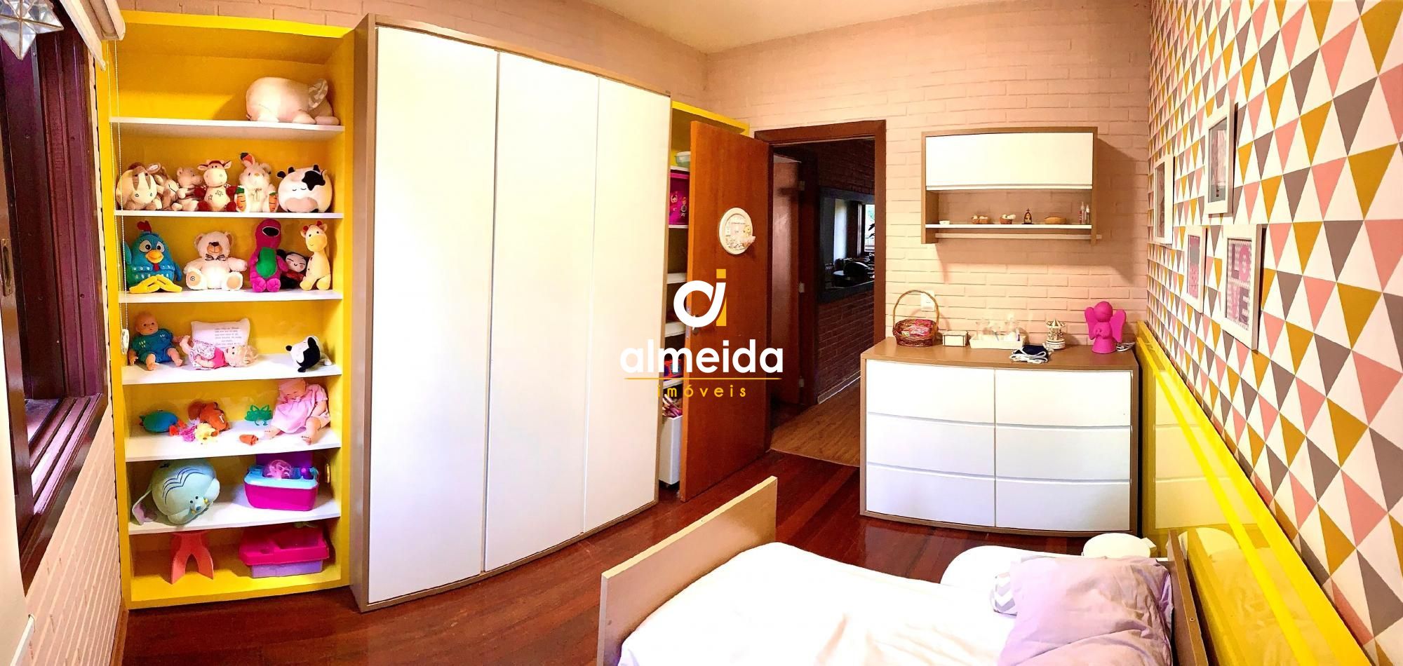 Casa à venda com 4 quartos, 350m² - Foto 44